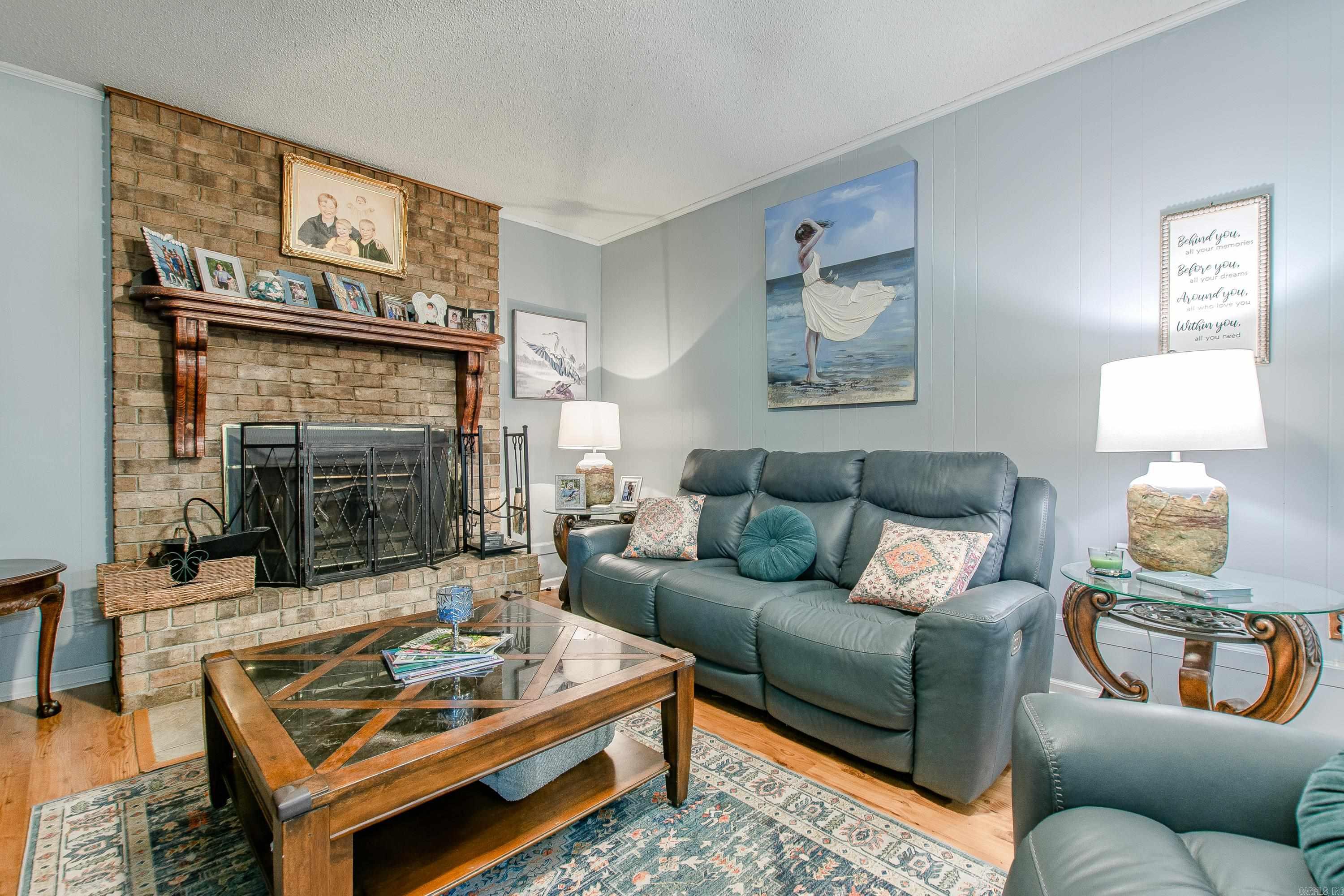 LAKE KRISLOR - Residential