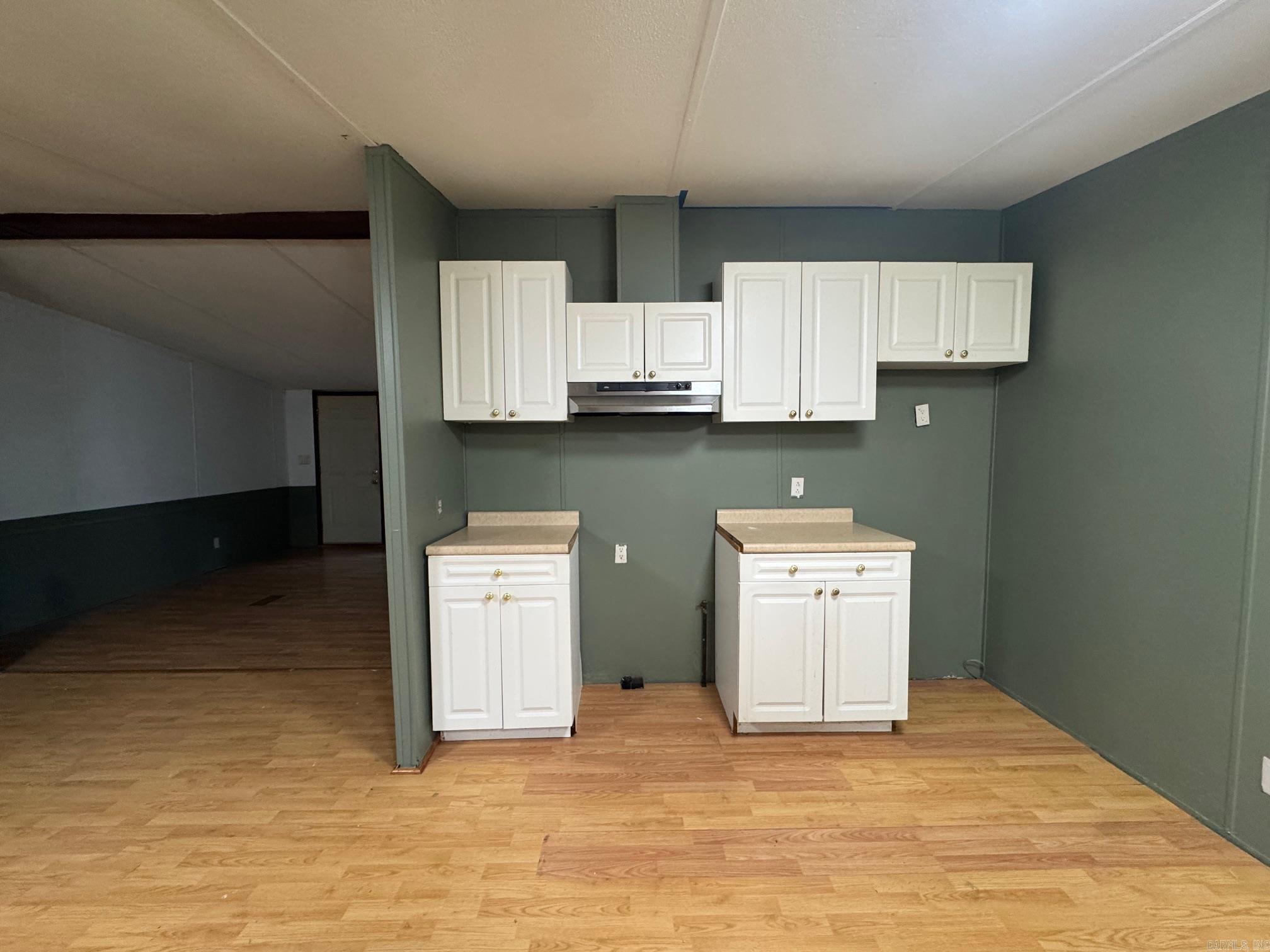 HORSE SHOE ESTATES - Residential