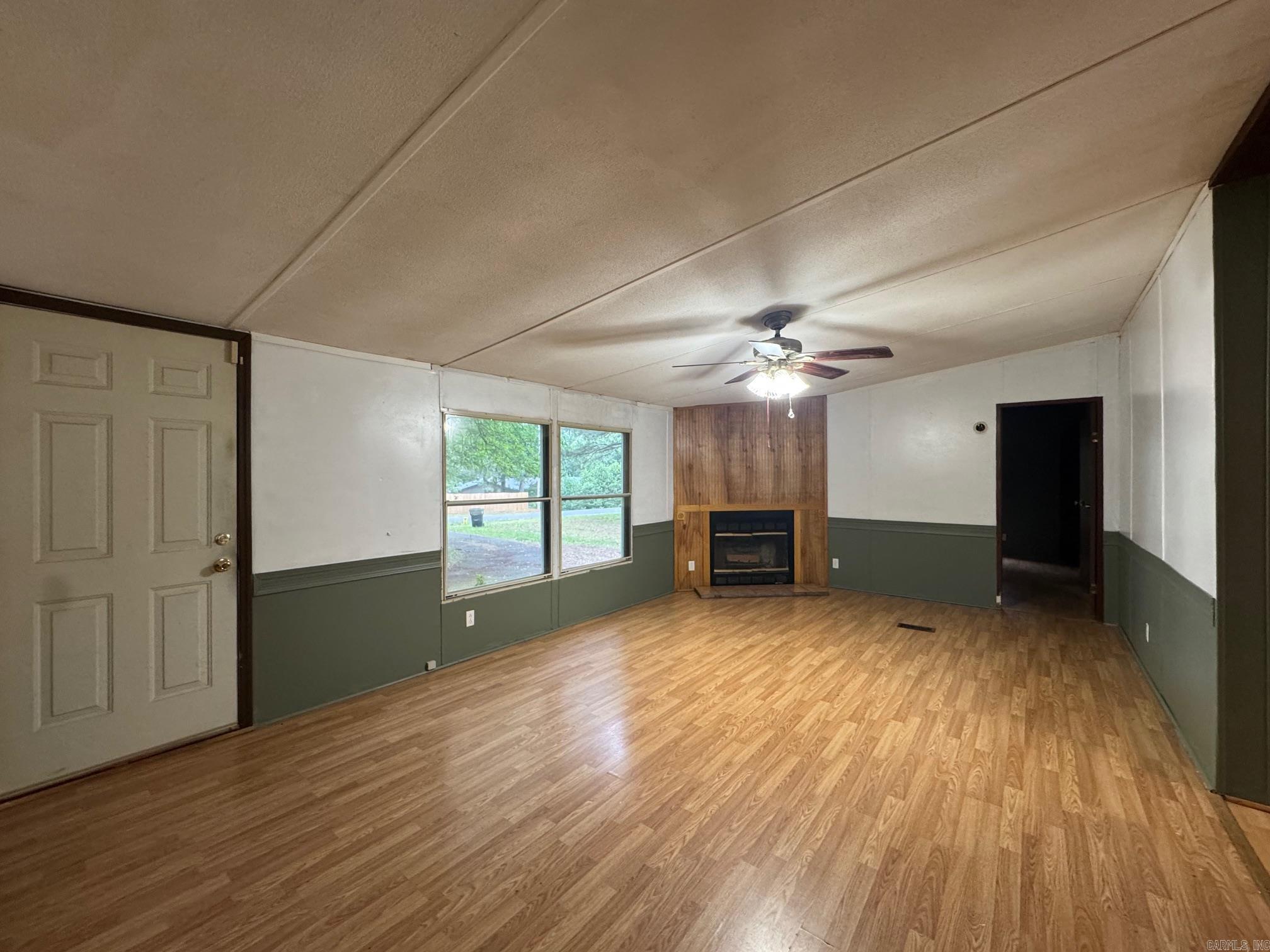 HORSE SHOE ESTATES - Residential