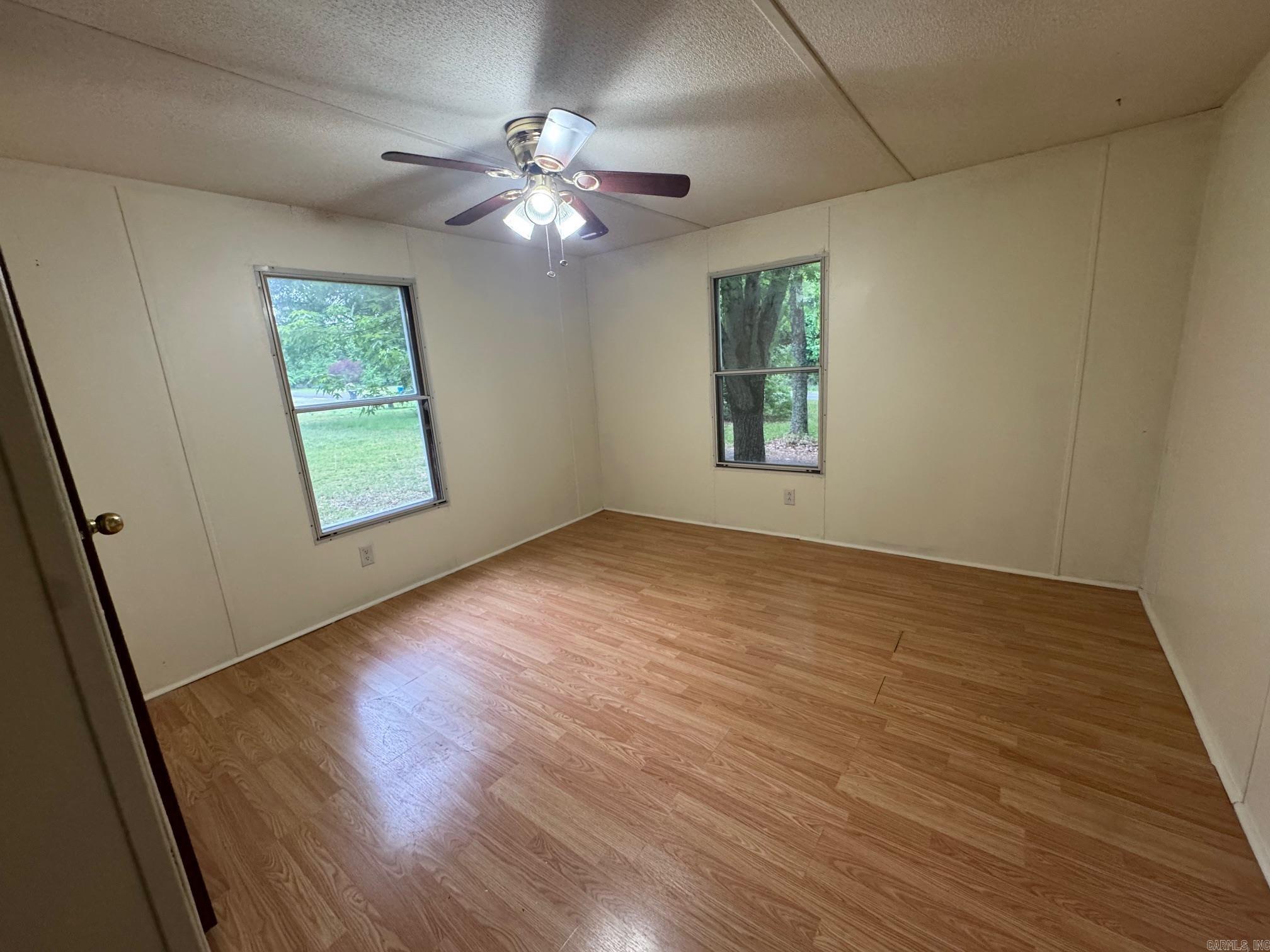 HORSE SHOE ESTATES - Residential