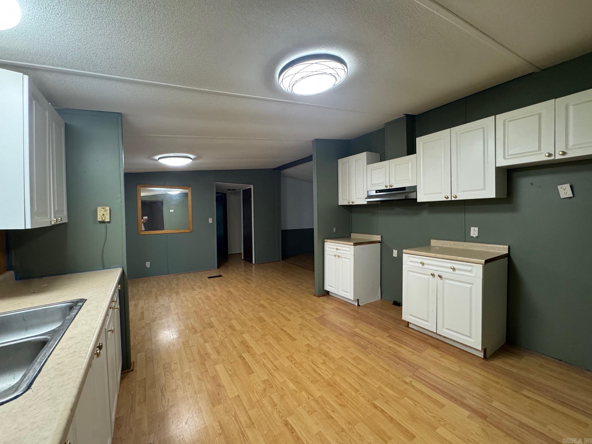 HORSE SHOE ESTATES - Residential