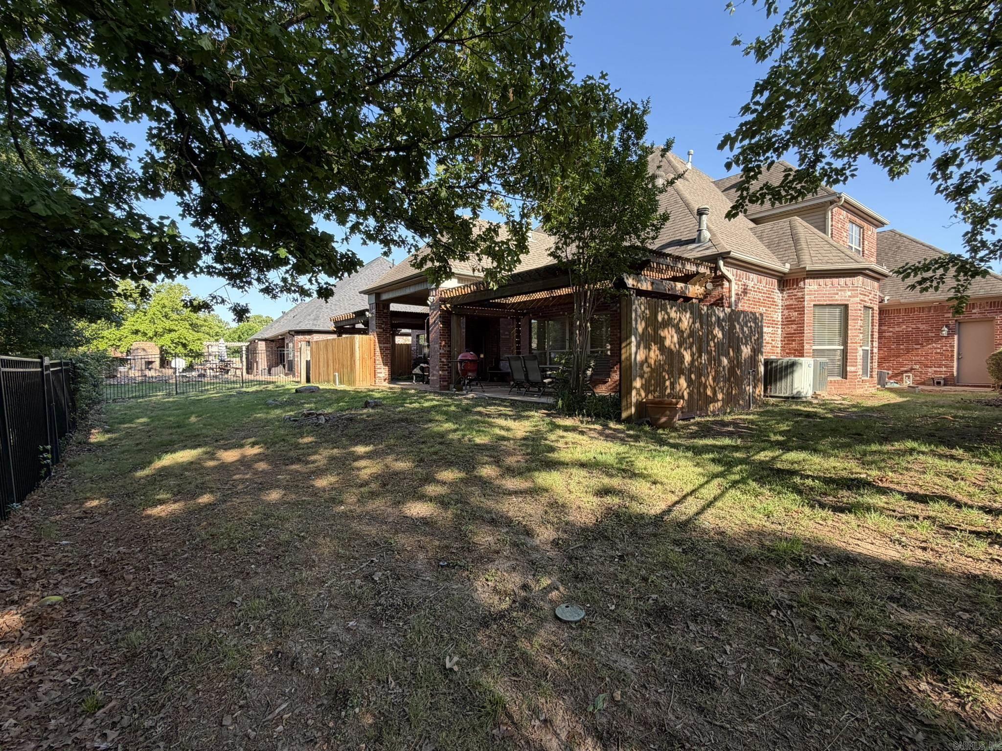 COUNTRY CLUB OF ARK THE - Residential