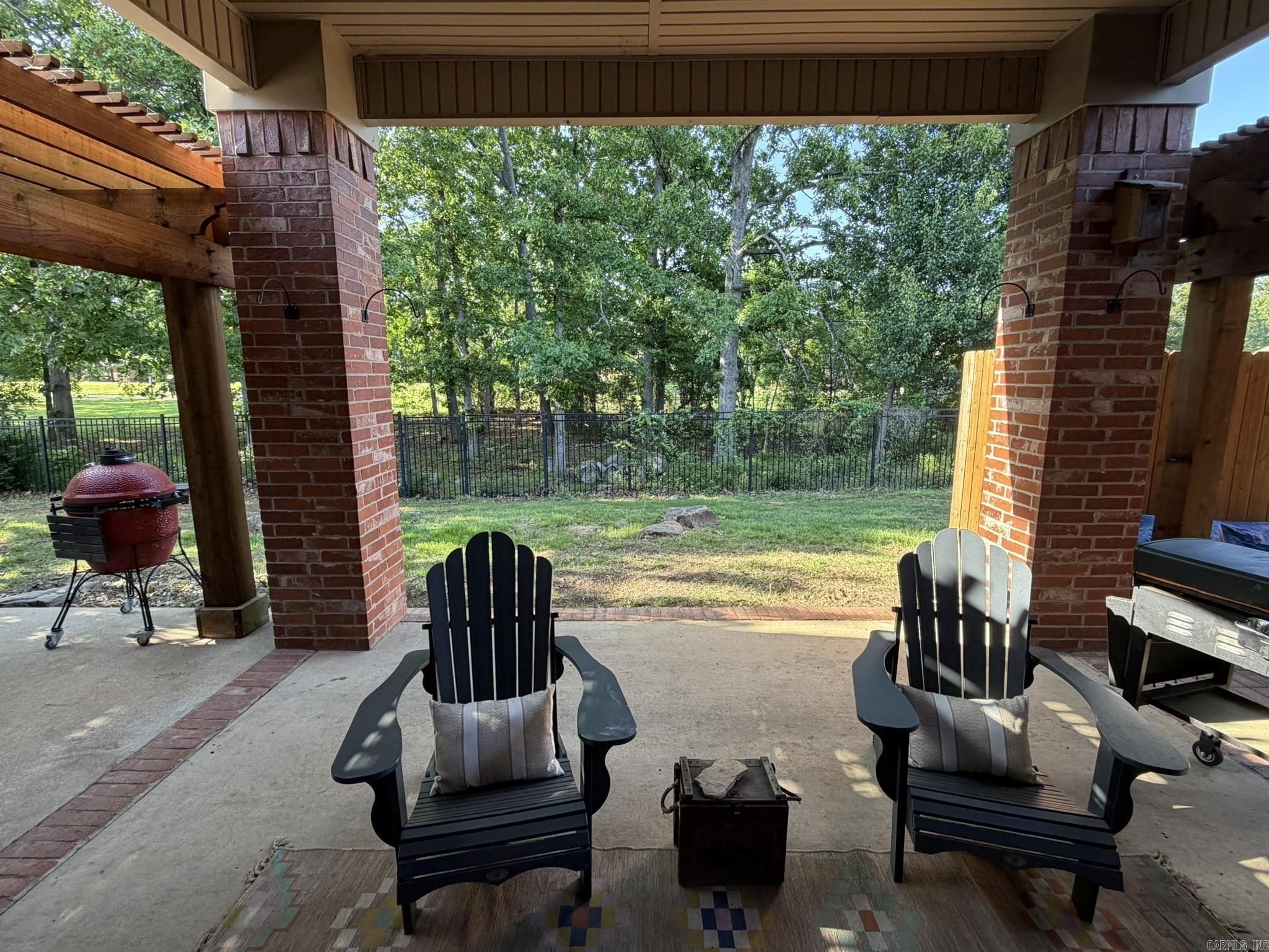 COUNTRY CLUB OF ARK THE - Residential