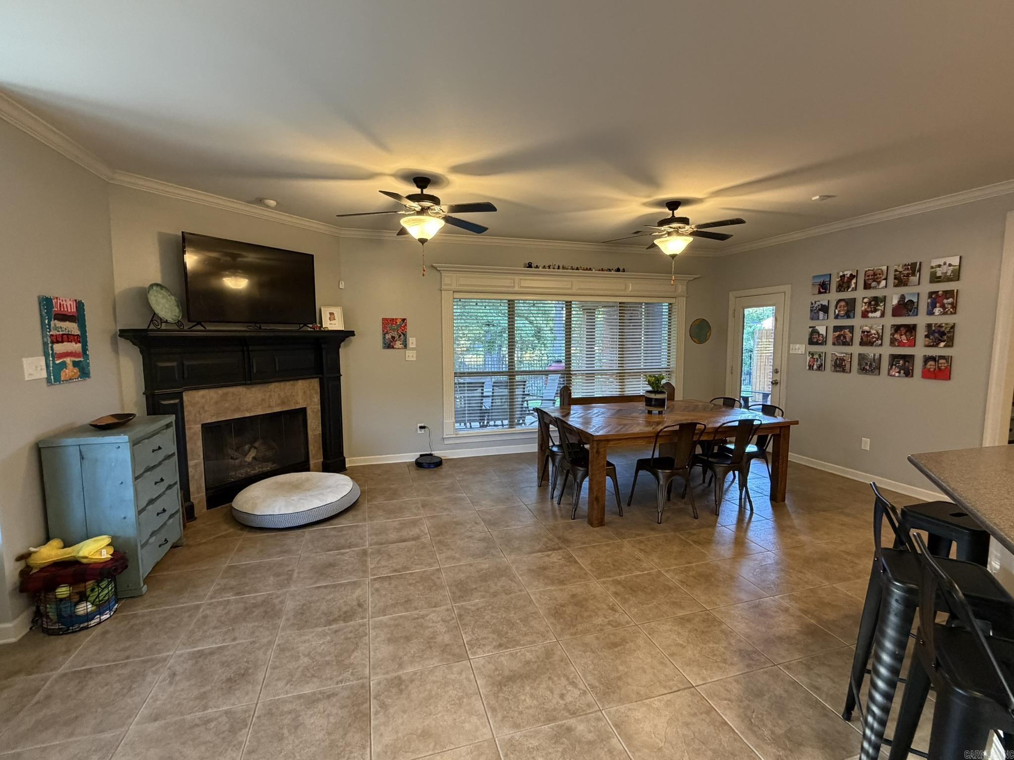 COUNTRY CLUB OF ARK THE - Residential