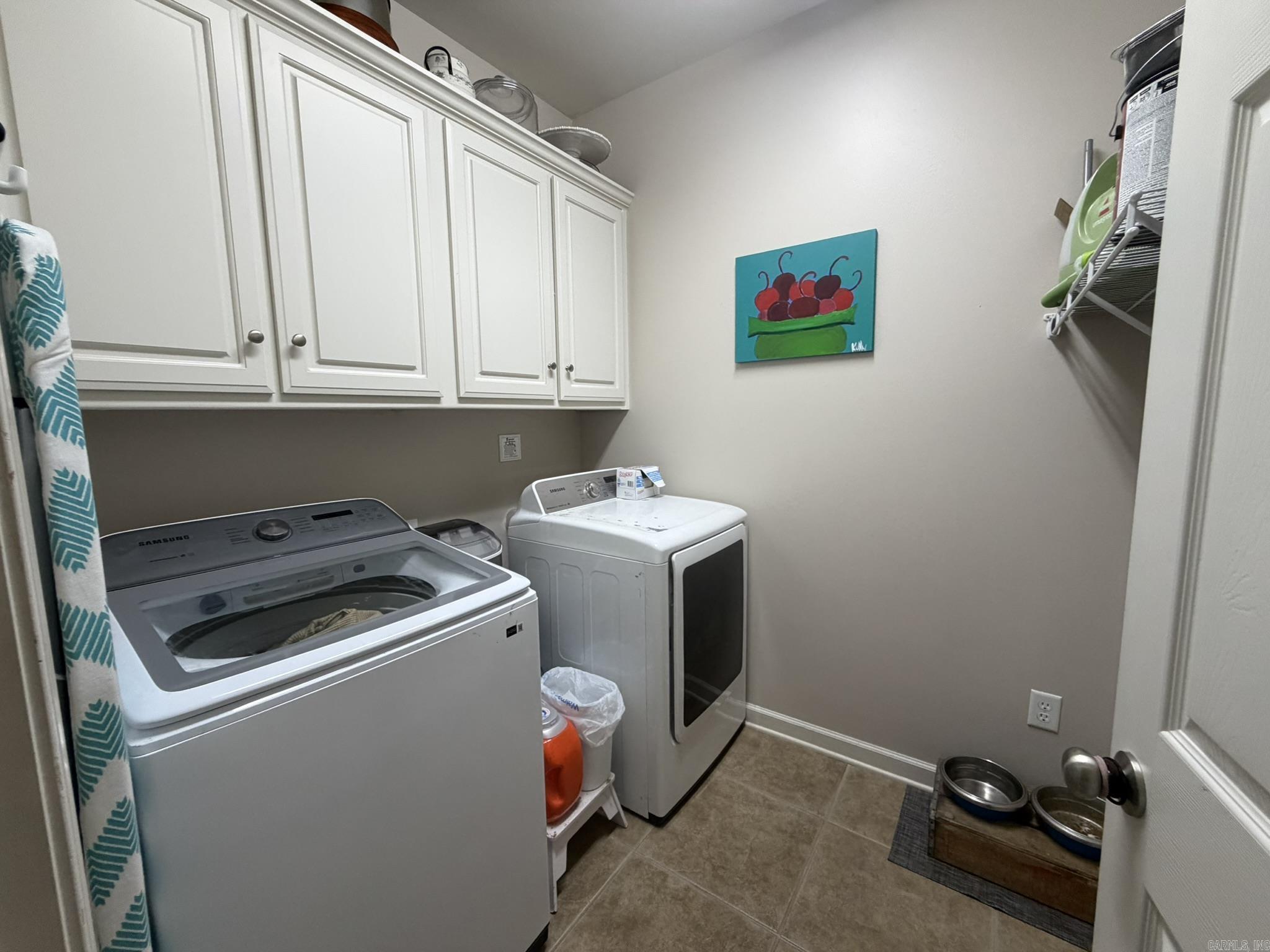 COUNTRY CLUB OF ARK THE - Residential