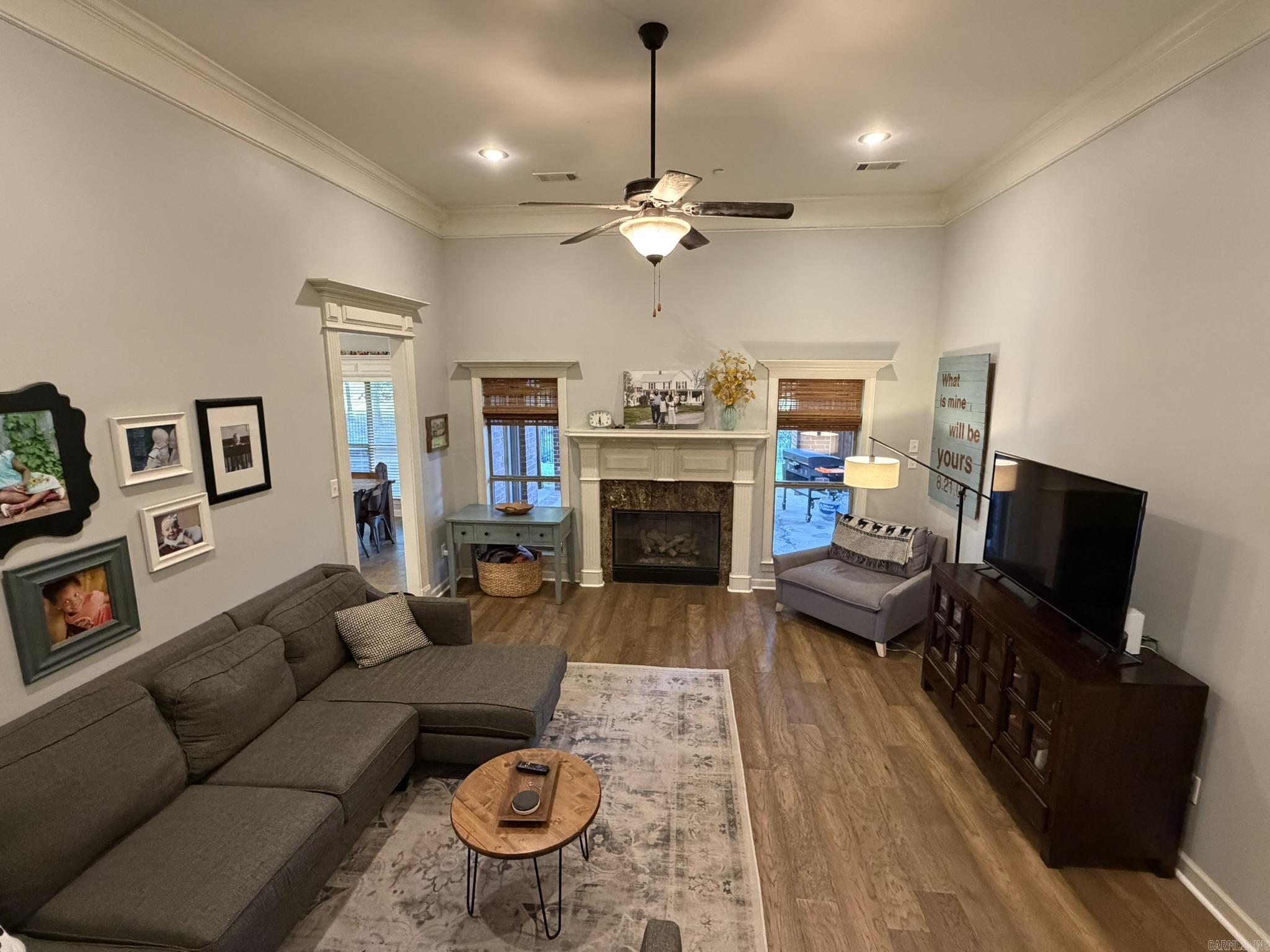 COUNTRY CLUB OF ARK THE - Residential