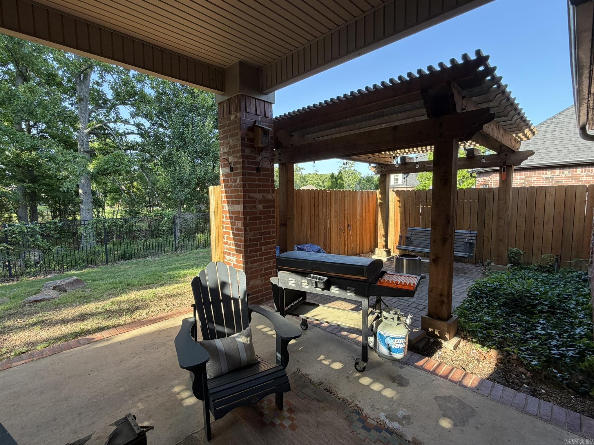 COUNTRY CLUB OF ARK THE - Residential