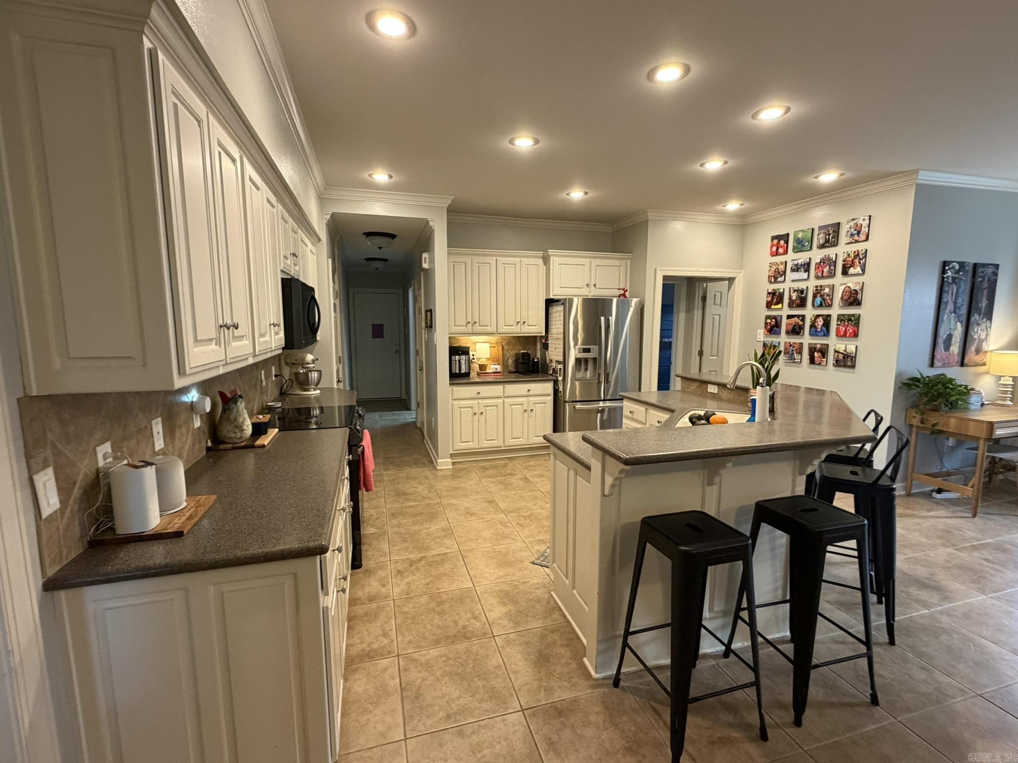 COUNTRY CLUB OF ARK THE - Residential