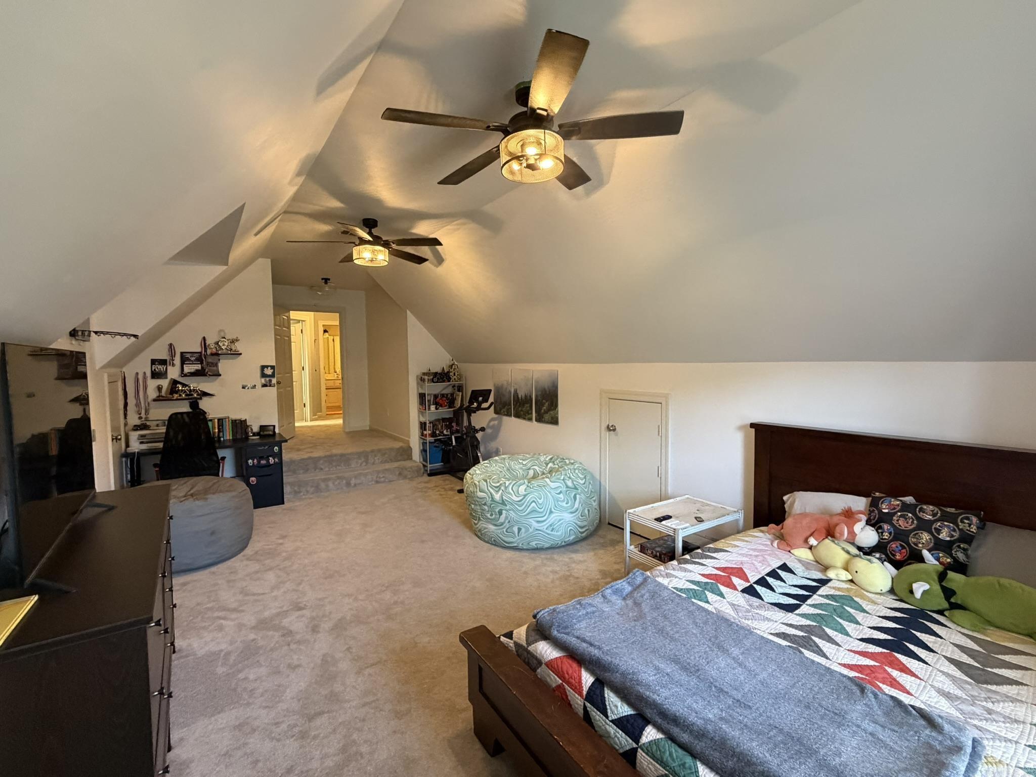 COUNTRY CLUB OF ARK THE - Residential