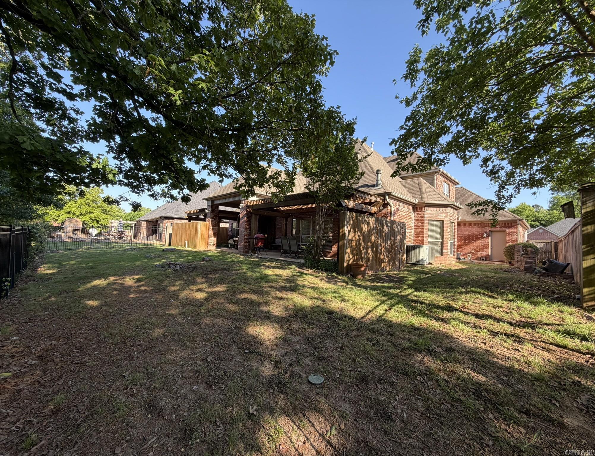 COUNTRY CLUB OF ARK THE - Residential