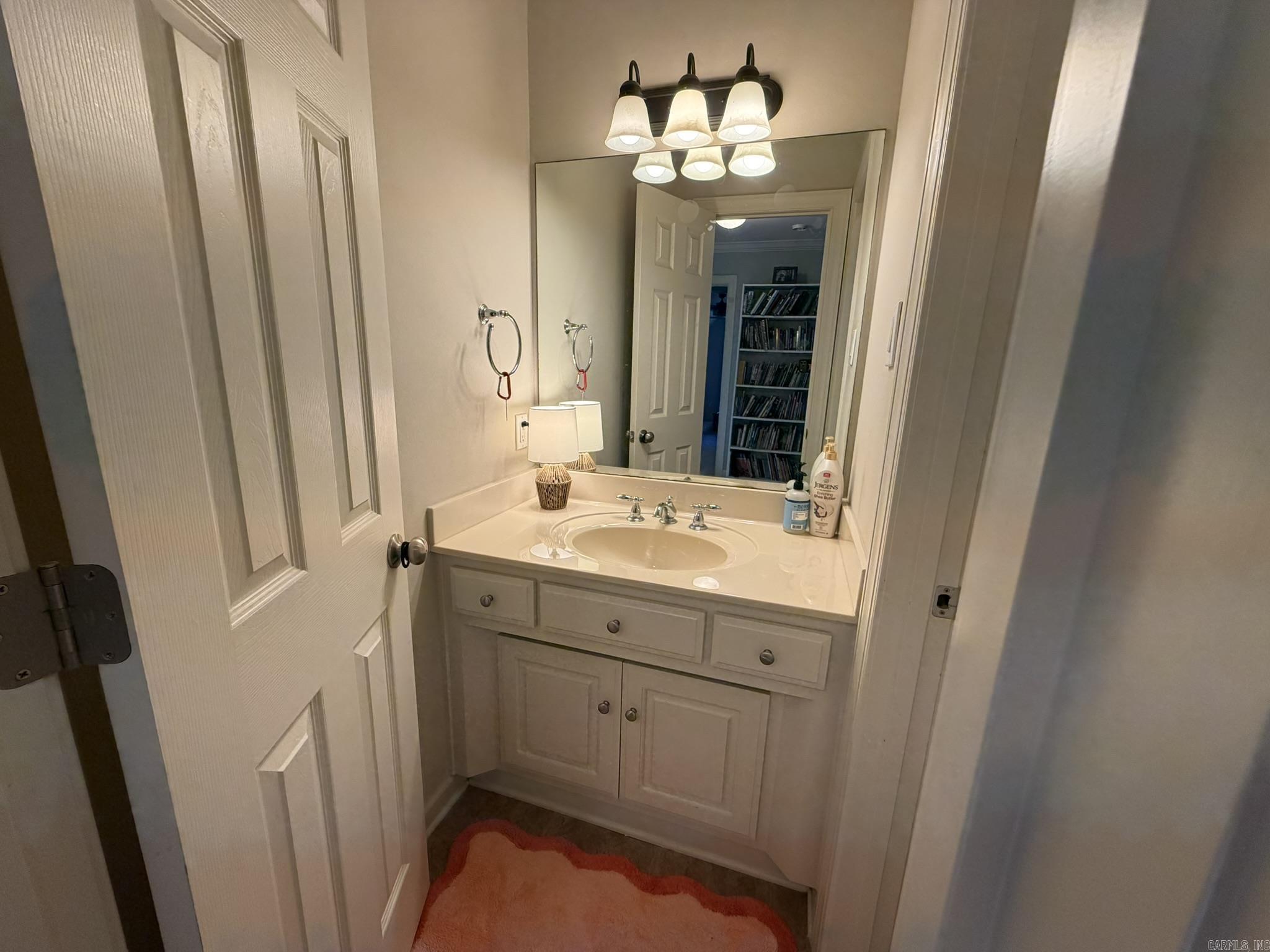 COUNTRY CLUB OF ARK THE - Residential