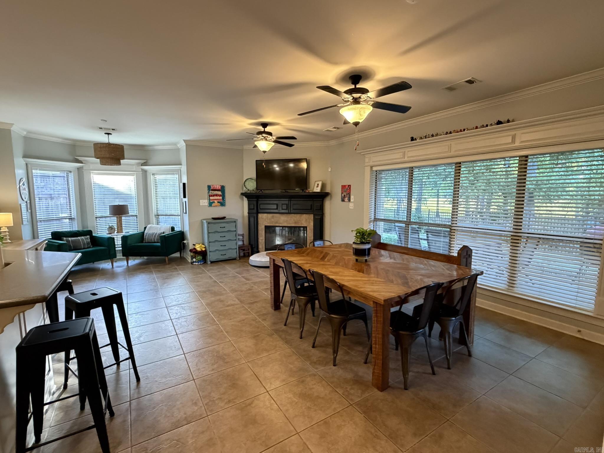 COUNTRY CLUB OF ARK THE - Residential