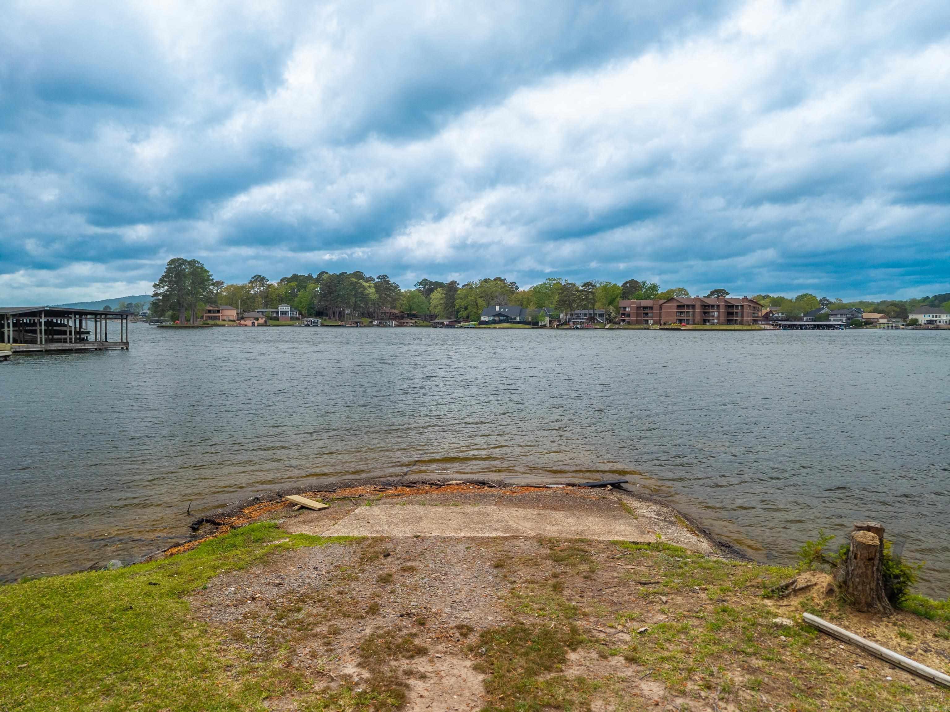 BAYWOOD COLONY HPR - Residential