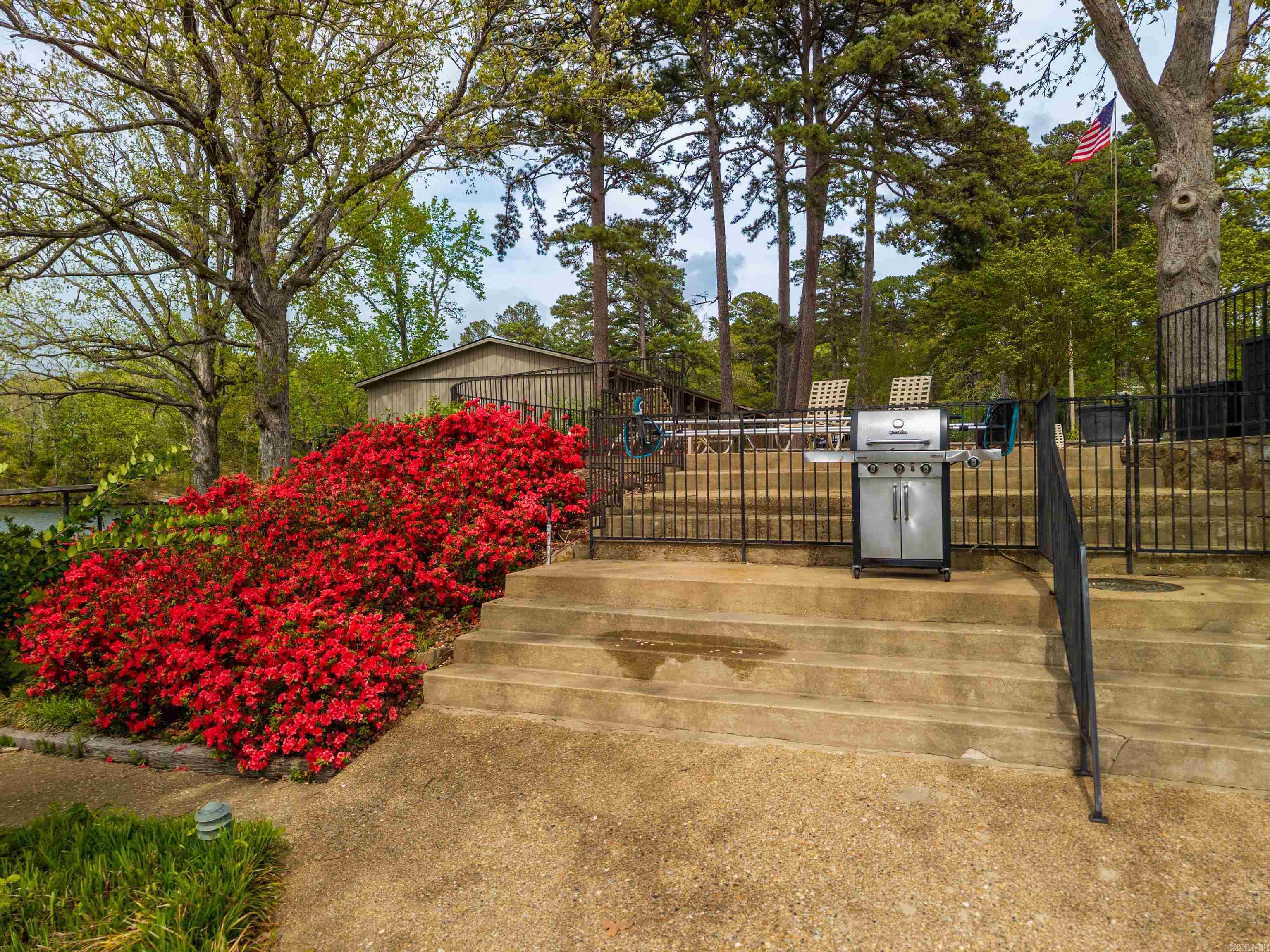 BAYWOOD COLONY HPR - Residential