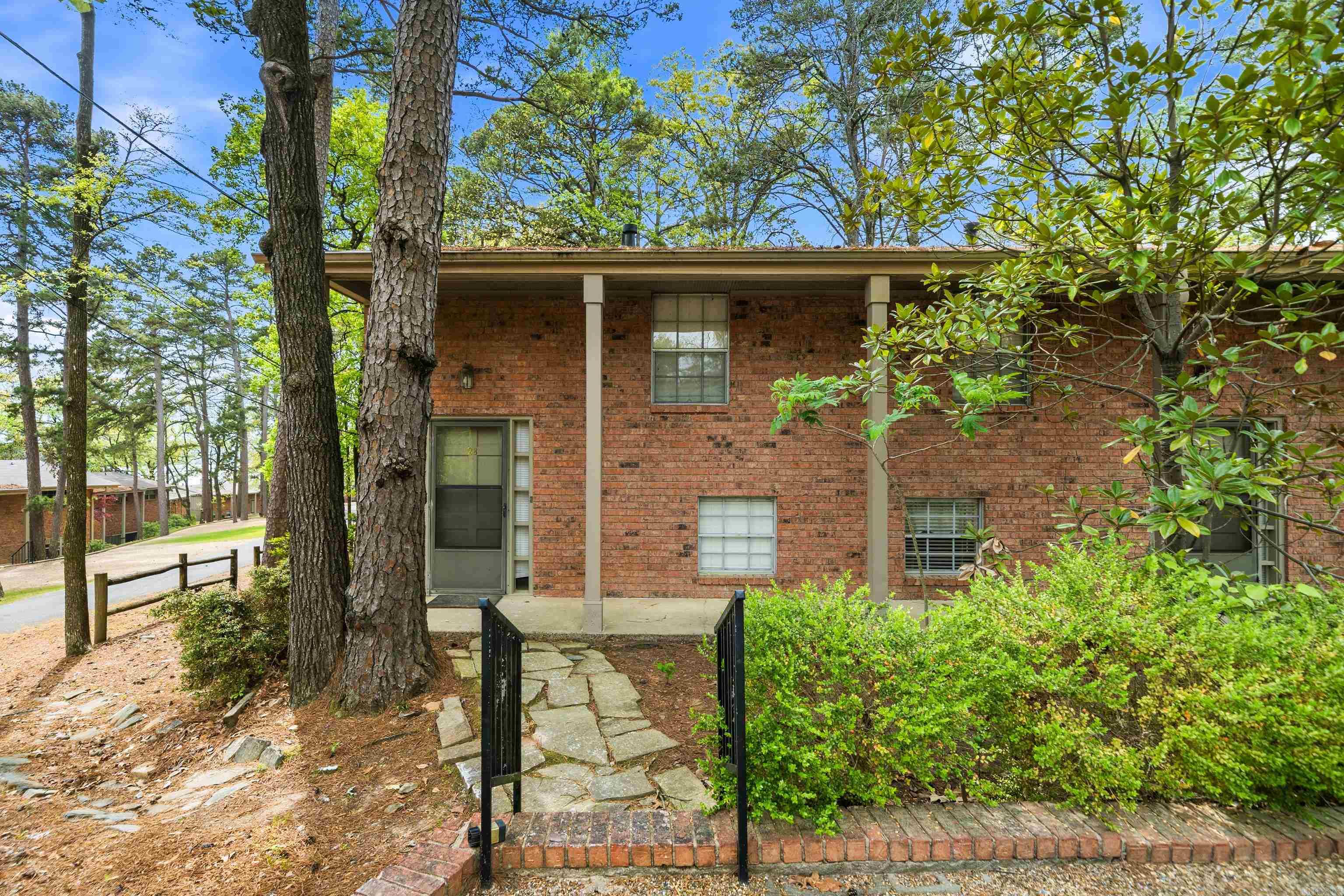 BAYWOOD COLONY HPR - Residential