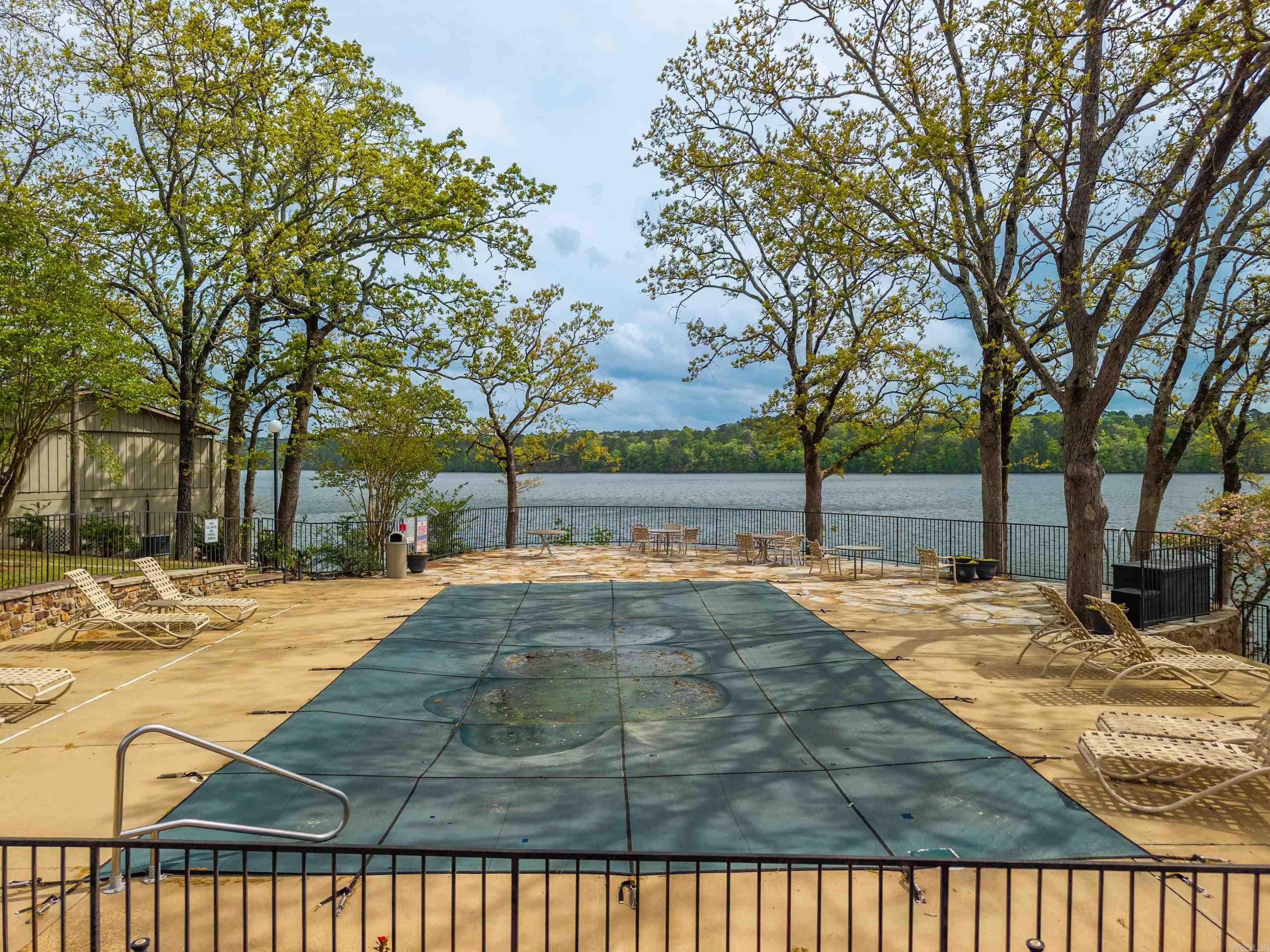 BAYWOOD COLONY HPR - Residential