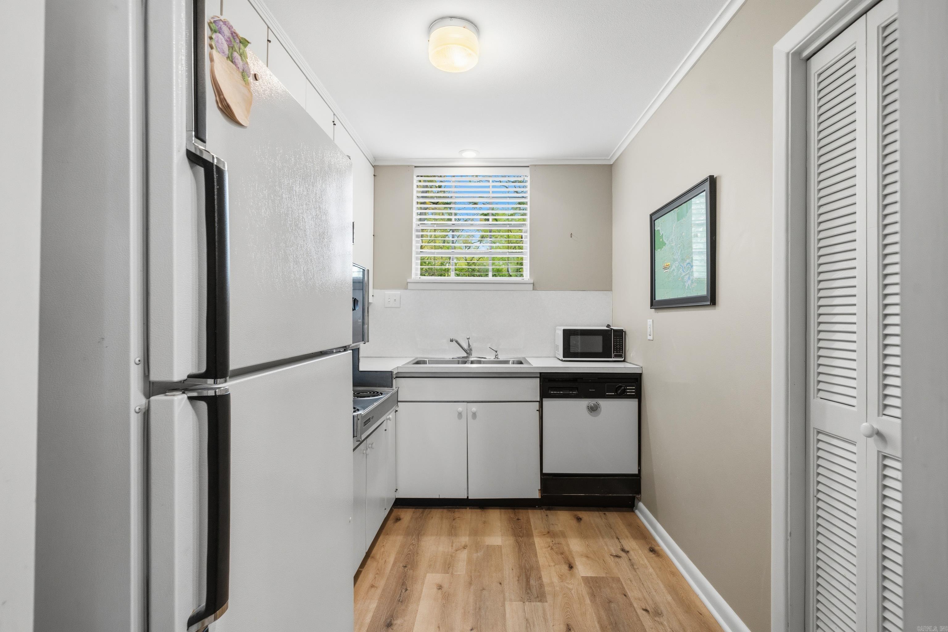 BAYWOOD COLONY HPR - Residential