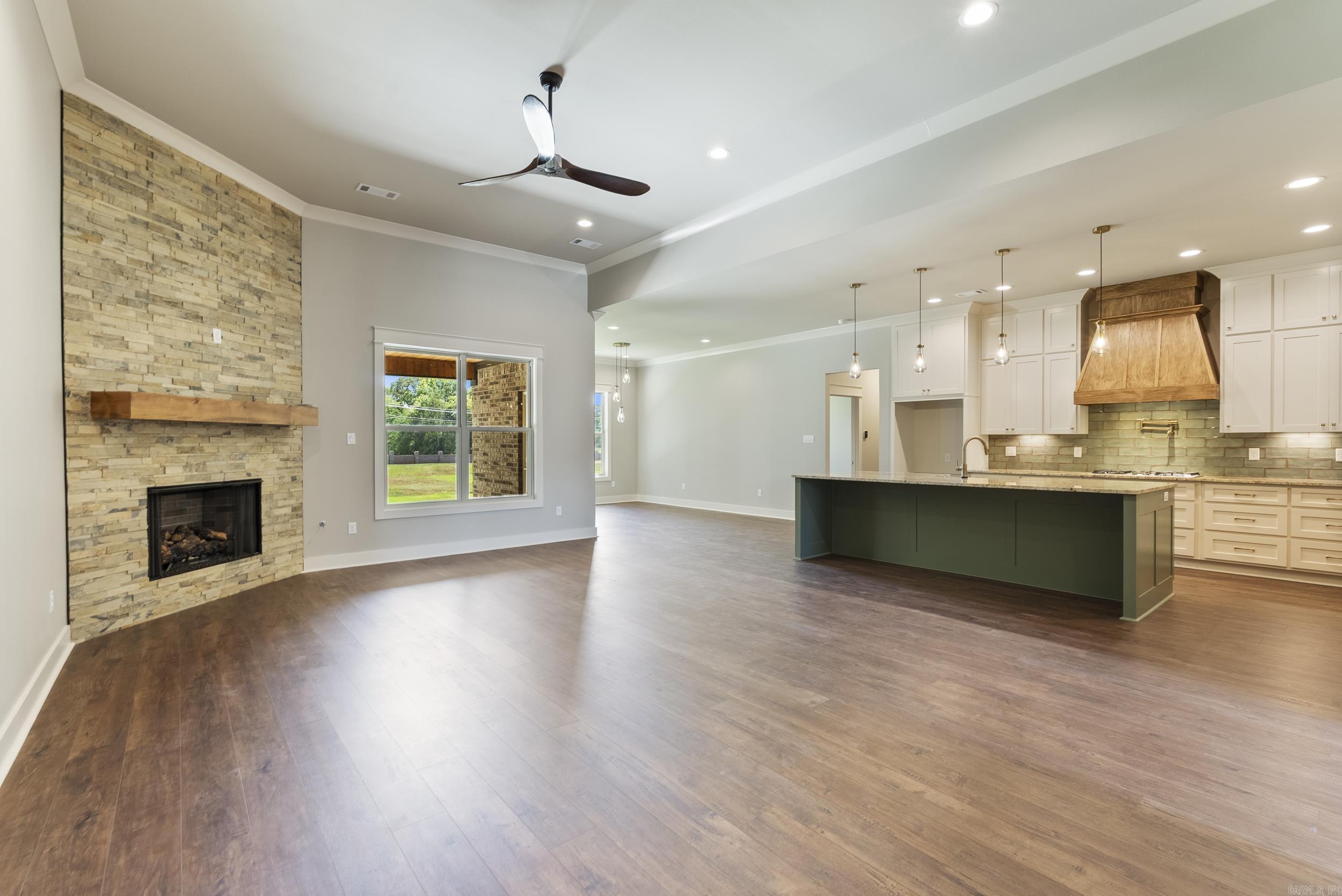 Lands End Estates - Residential