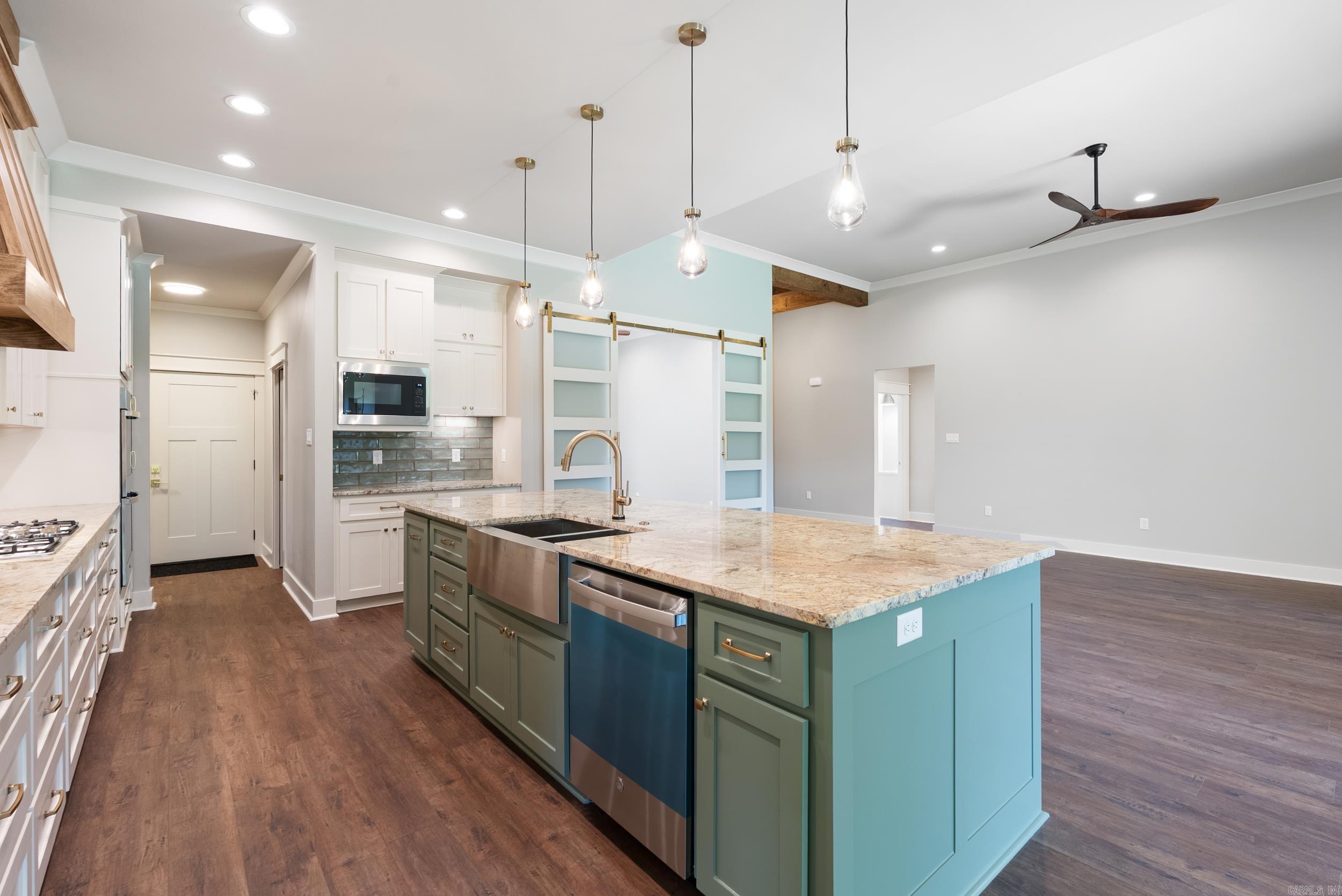 Lands End Estates - Residential