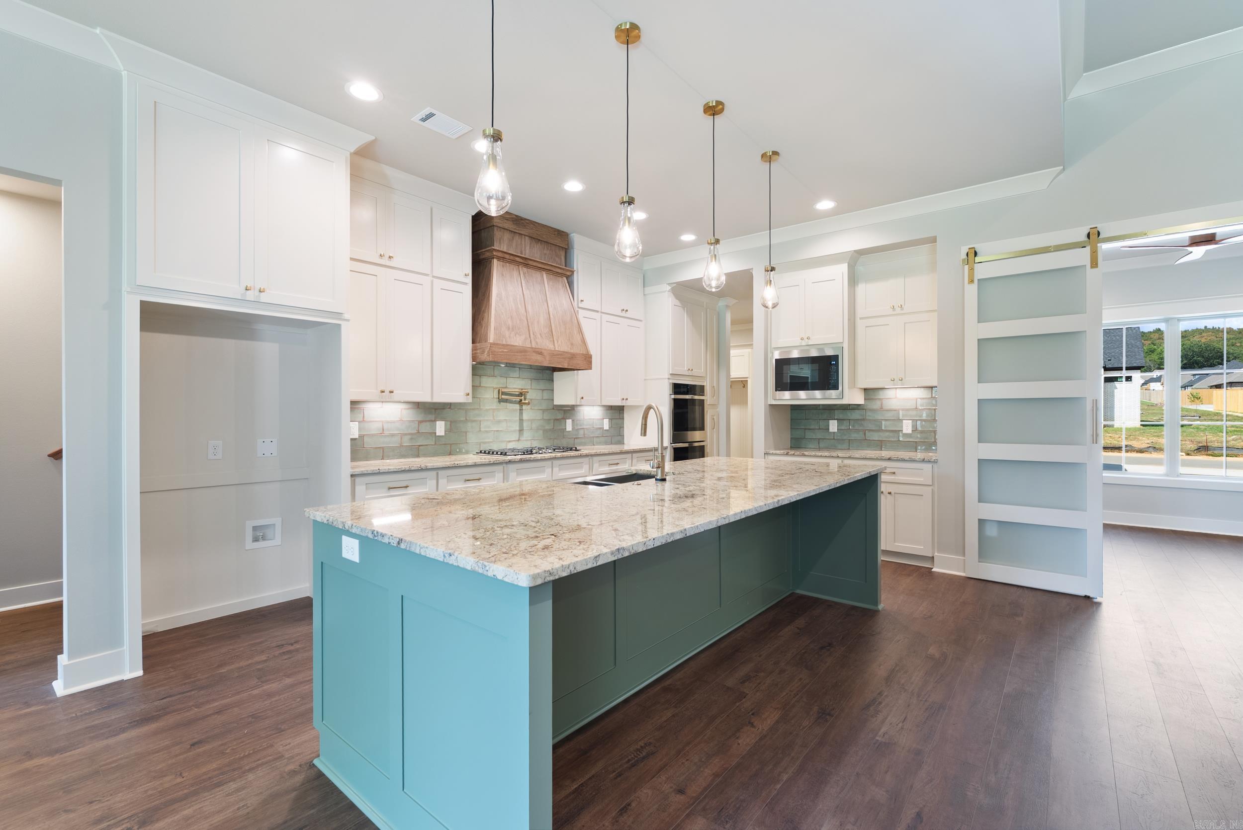 Lands End Estates - Residential