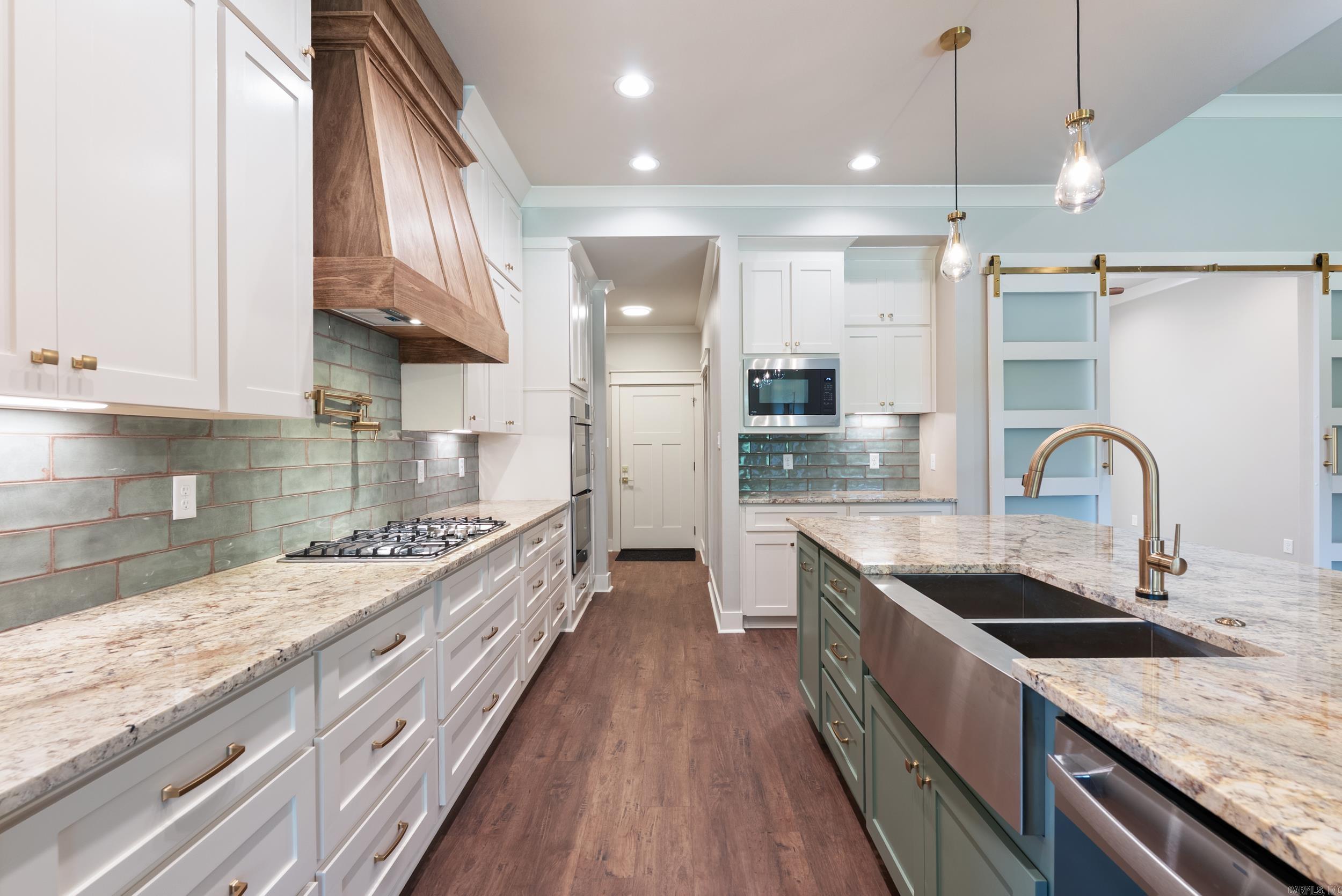 Lands End Estates - Residential