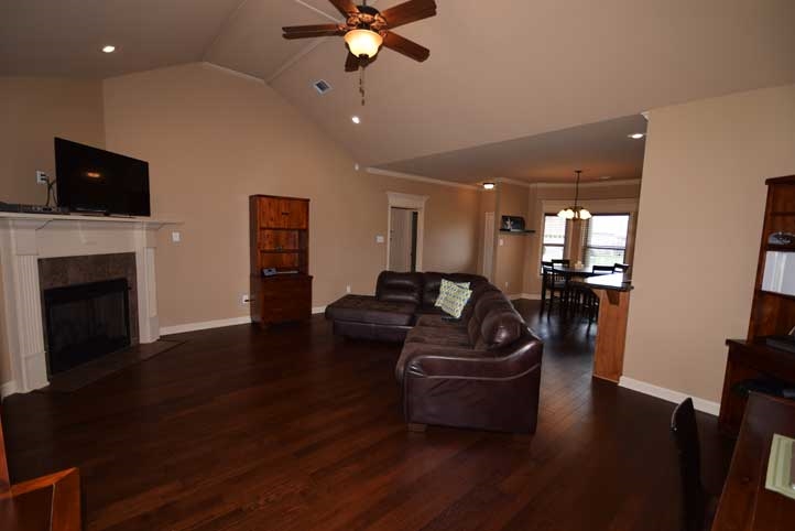 SHADOW CREEK - Residential