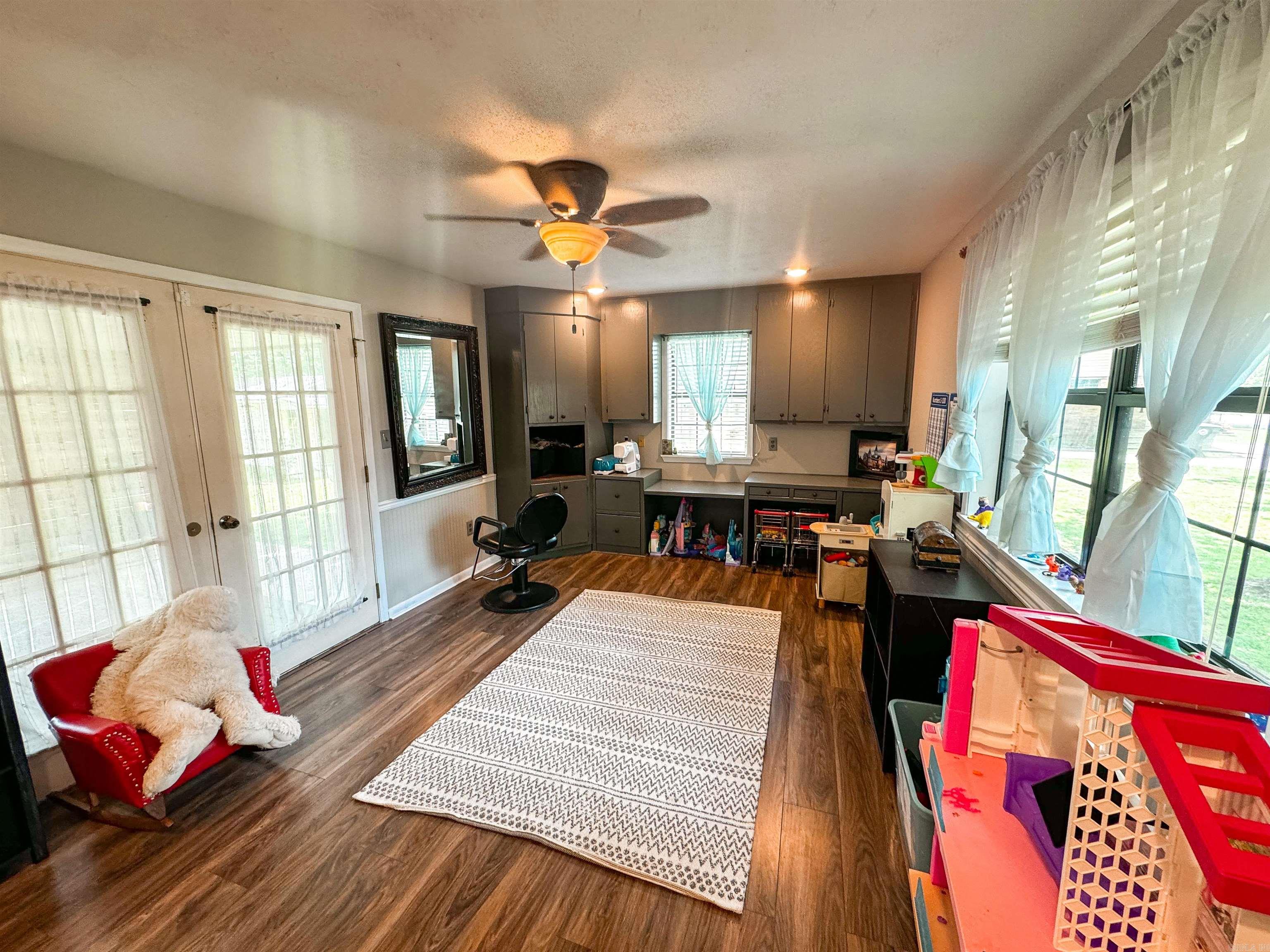 PIONEER ACRES - Residential