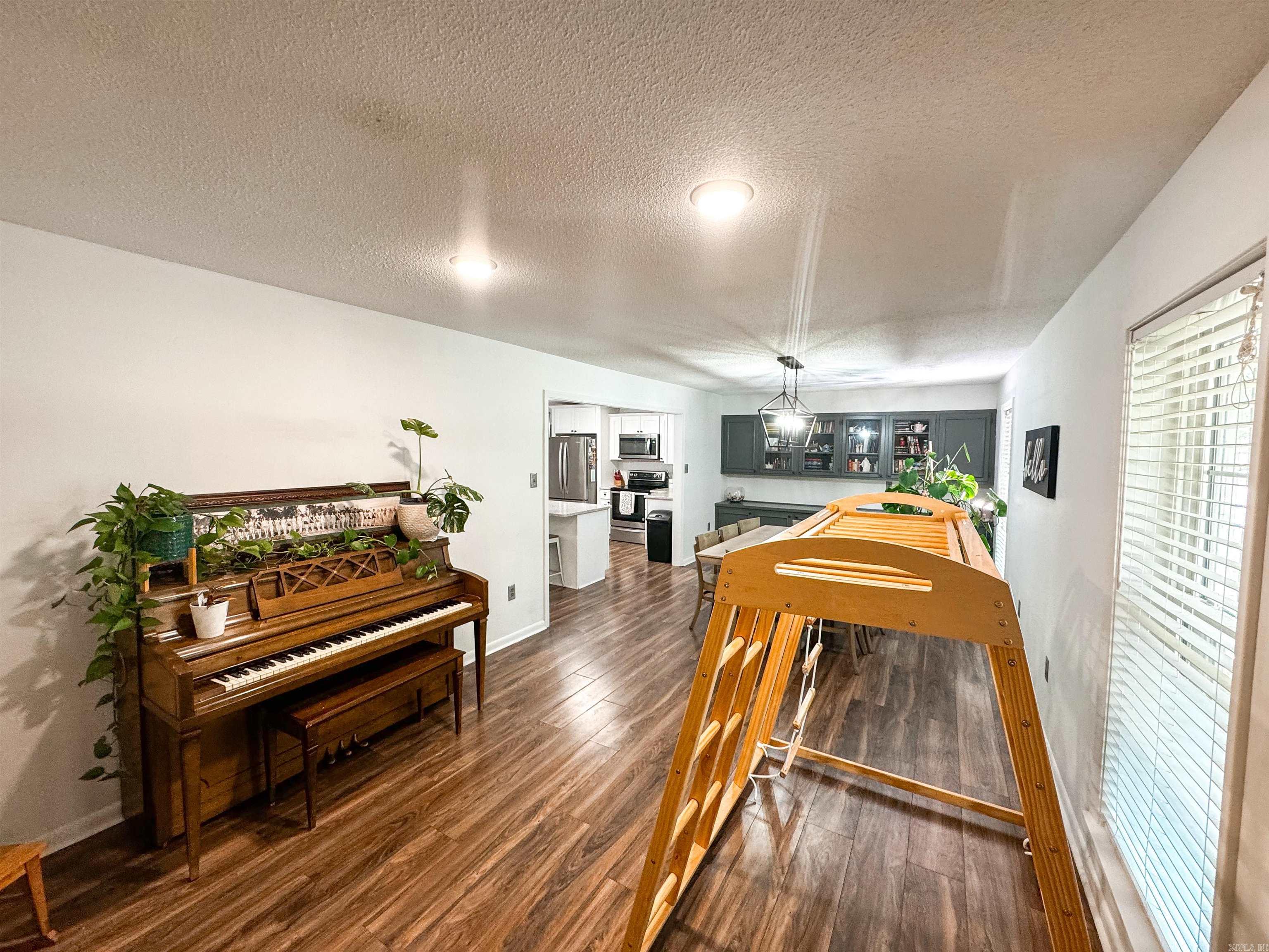 PIONEER ACRES - Residential