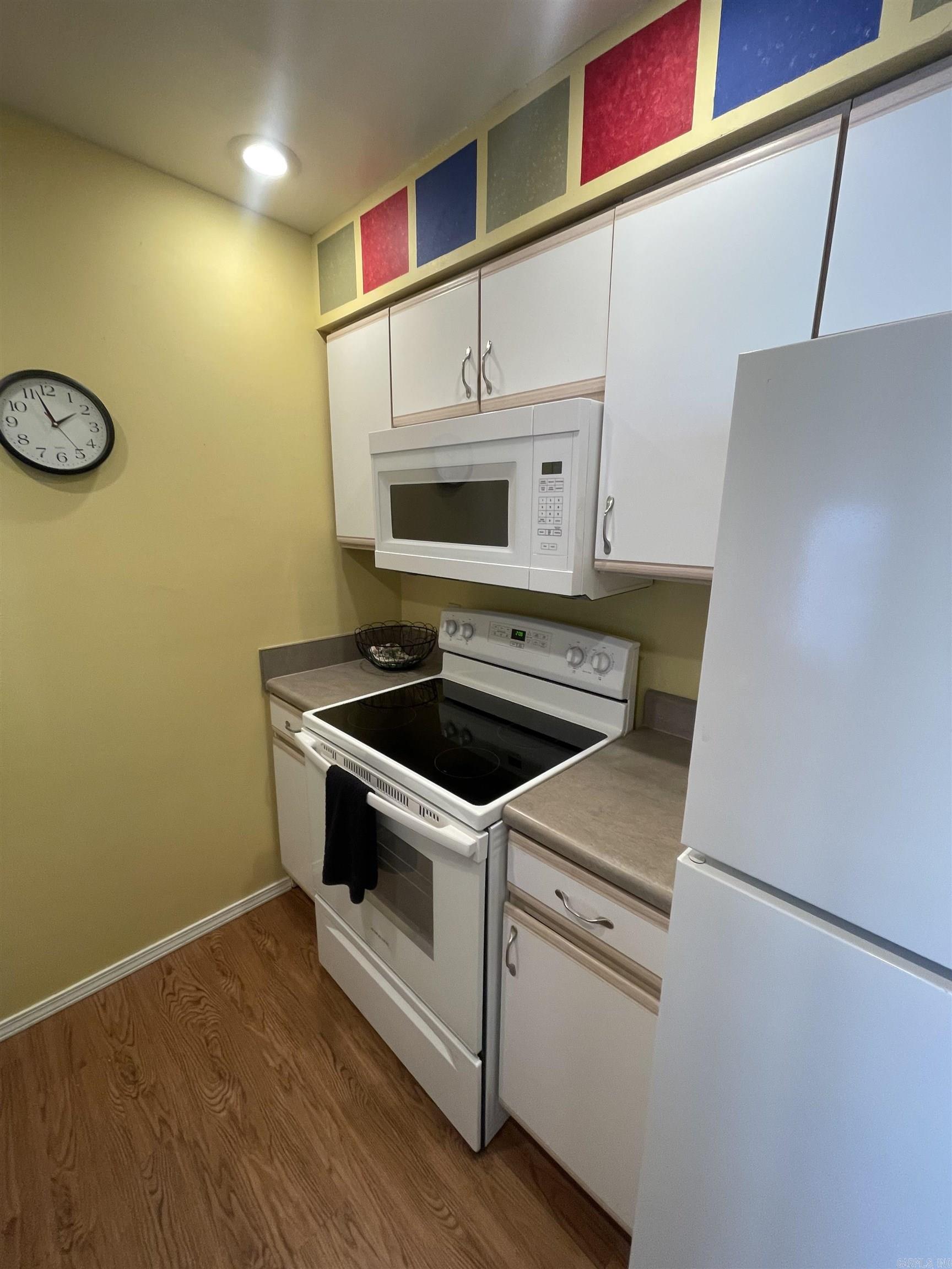 LAKEWOOD HILLS CONDO - Residential