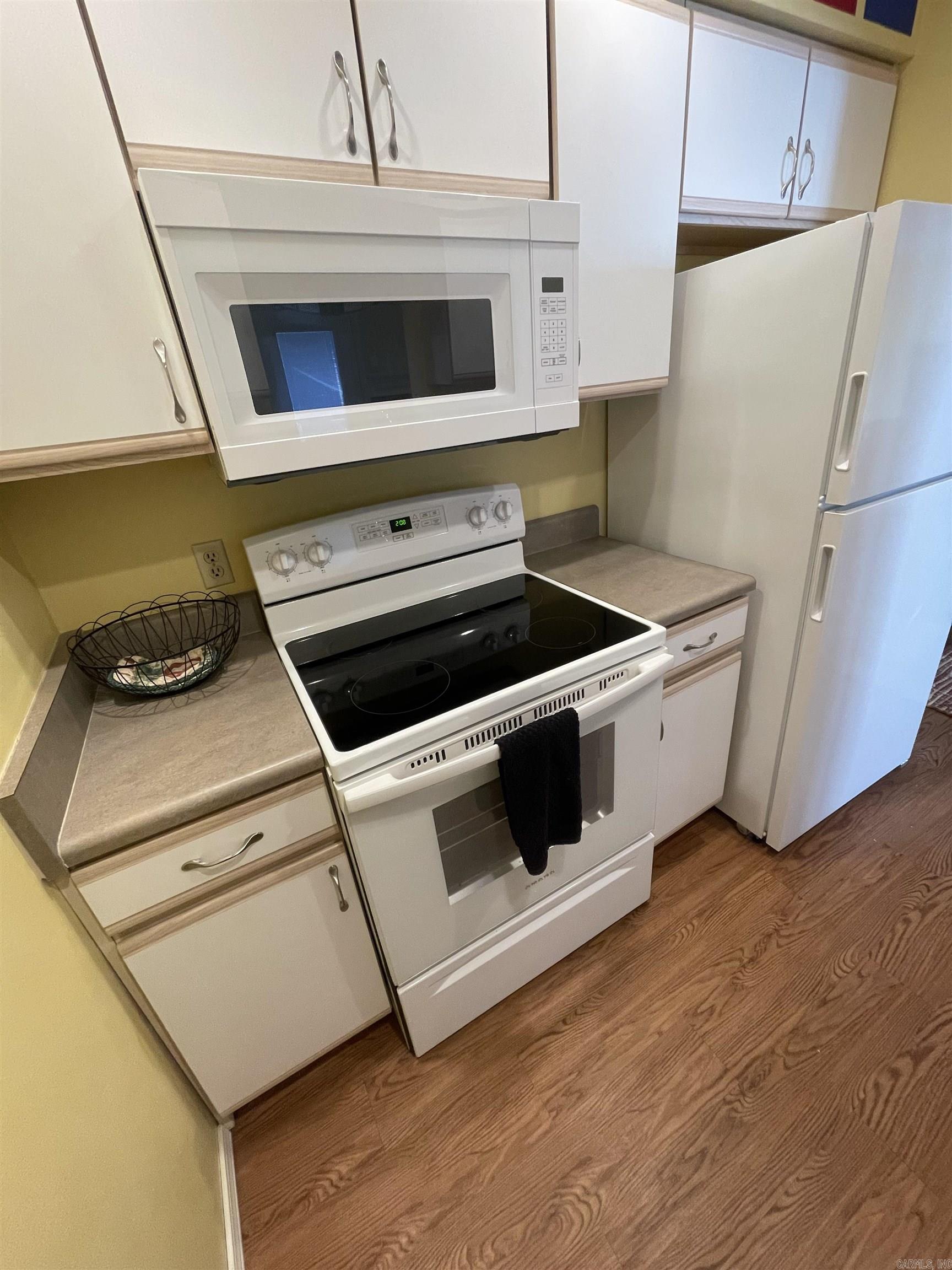 LAKEWOOD HILLS CONDO - Residential