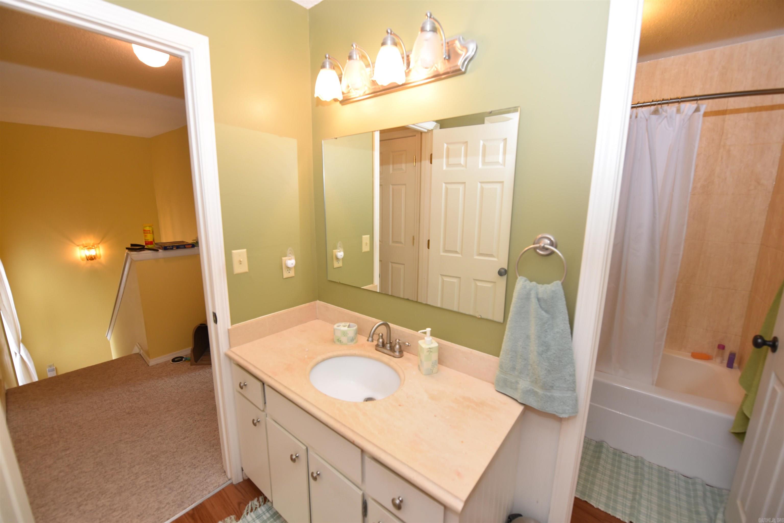 LAKEWOOD HILLS CONDO - Residential