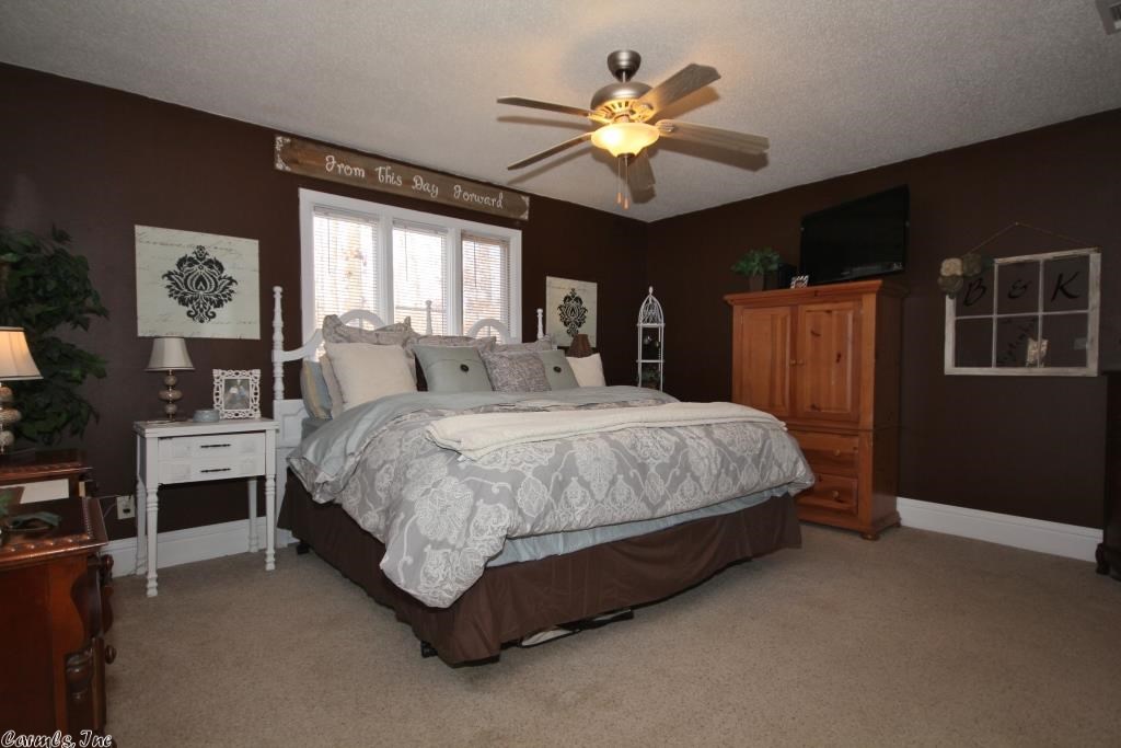 North Shore Oaks - Residential