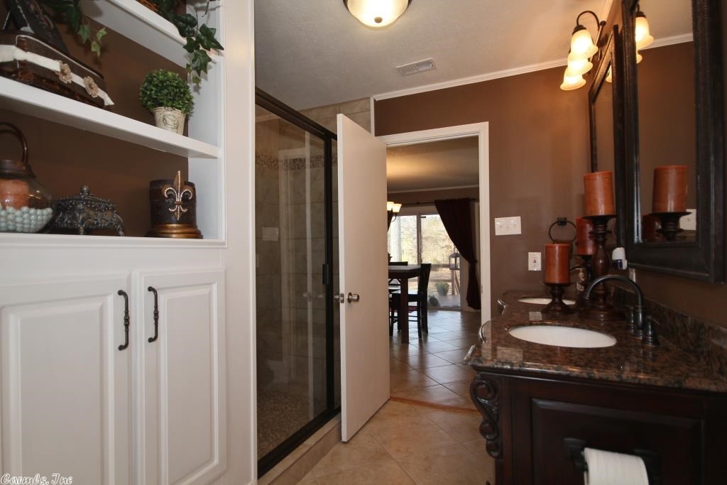 North Shore Oaks - Residential