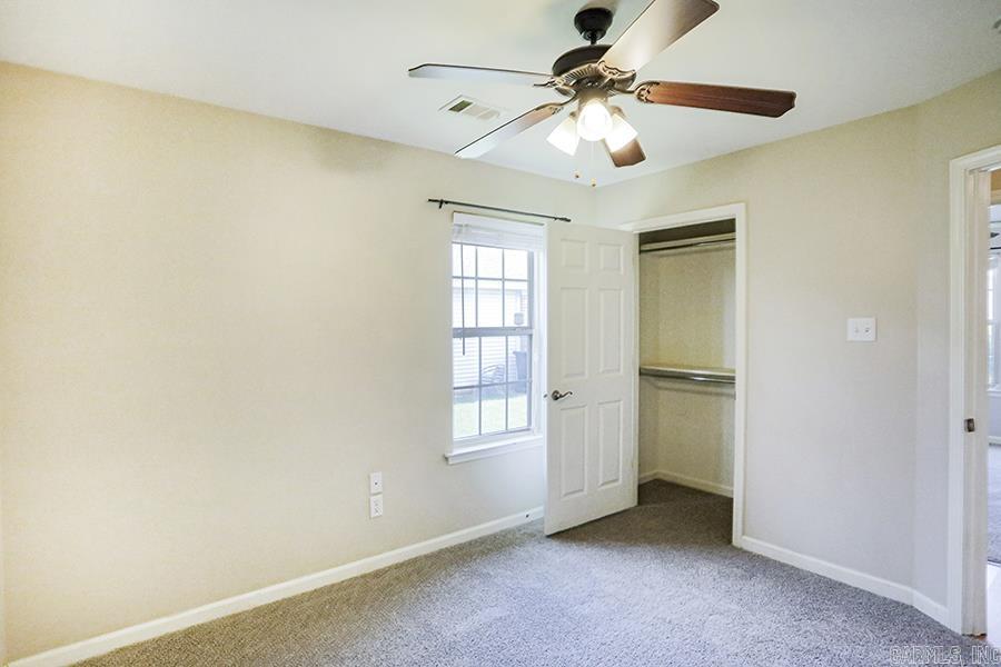 THE OAKS - Residential