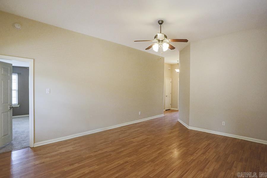 THE OAKS - Residential