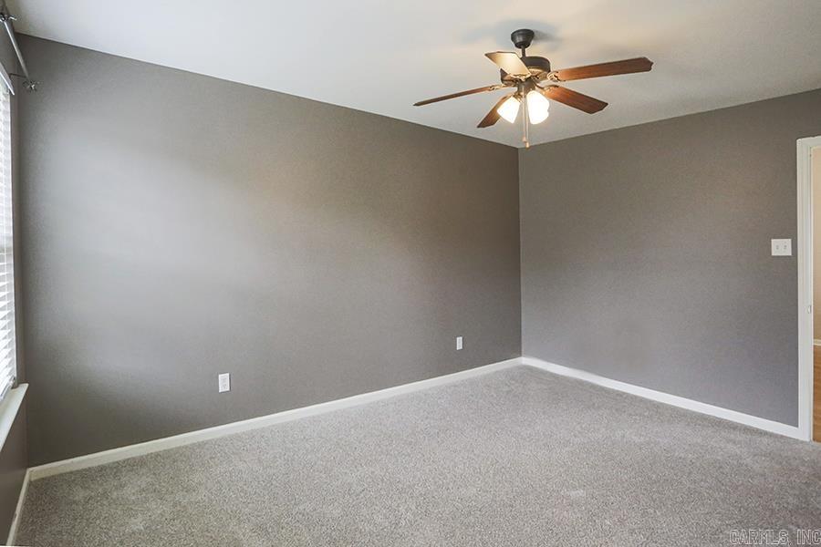 THE OAKS - Residential