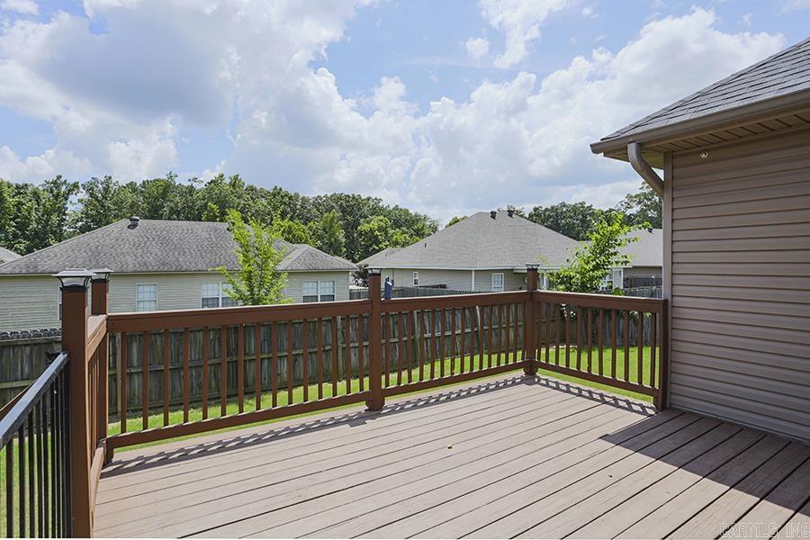 THE OAKS - Residential