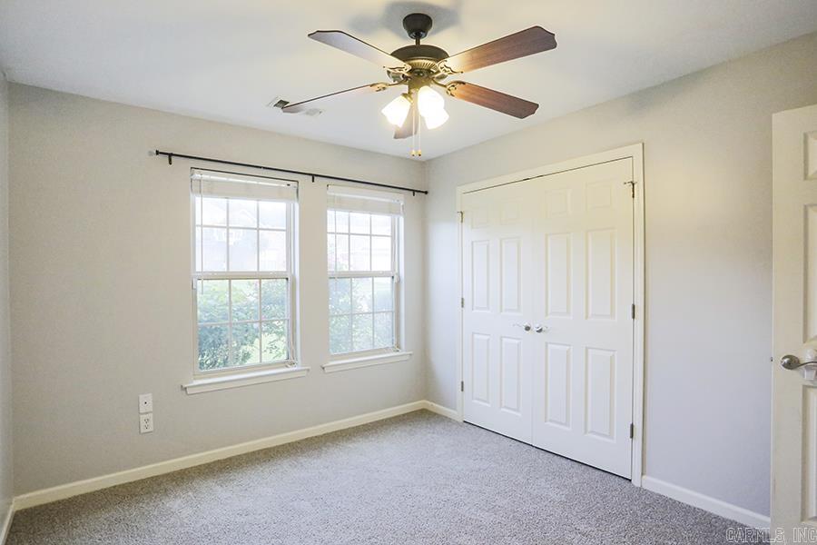 THE OAKS - Residential