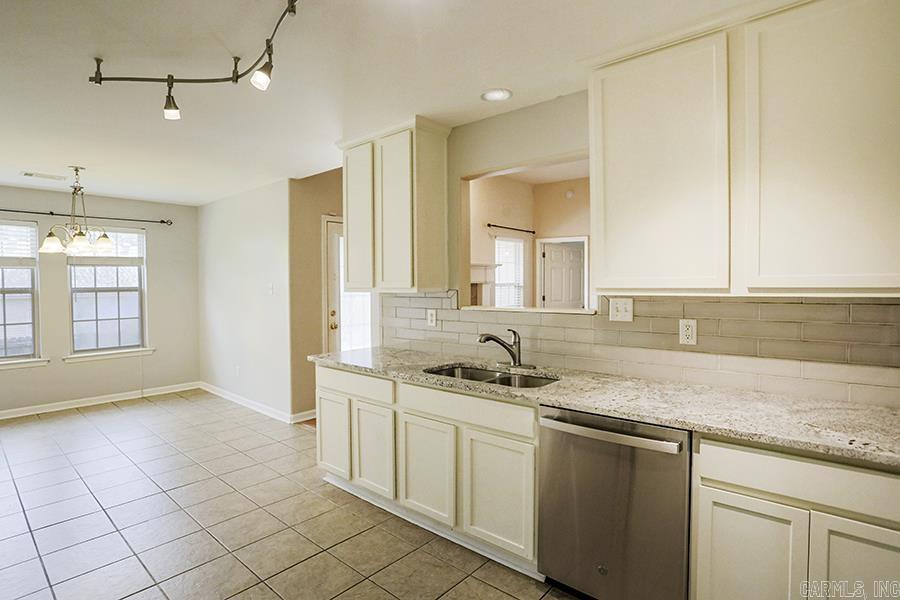 THE OAKS - Residential