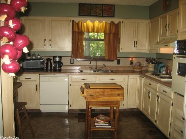 Lake View - Residential