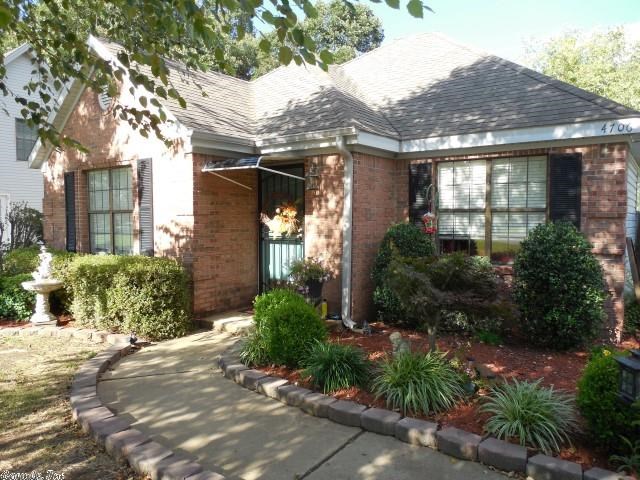 This adorable well maintained 2 bedroom 1 bath home is a must see! Lovely neutral colors, beautiful kitchen, updated fixtures, gorgeous ceiling fans, Jack and Jill Bathroom. Very nice fenced in backyard with workshop and beautiful flower beds.