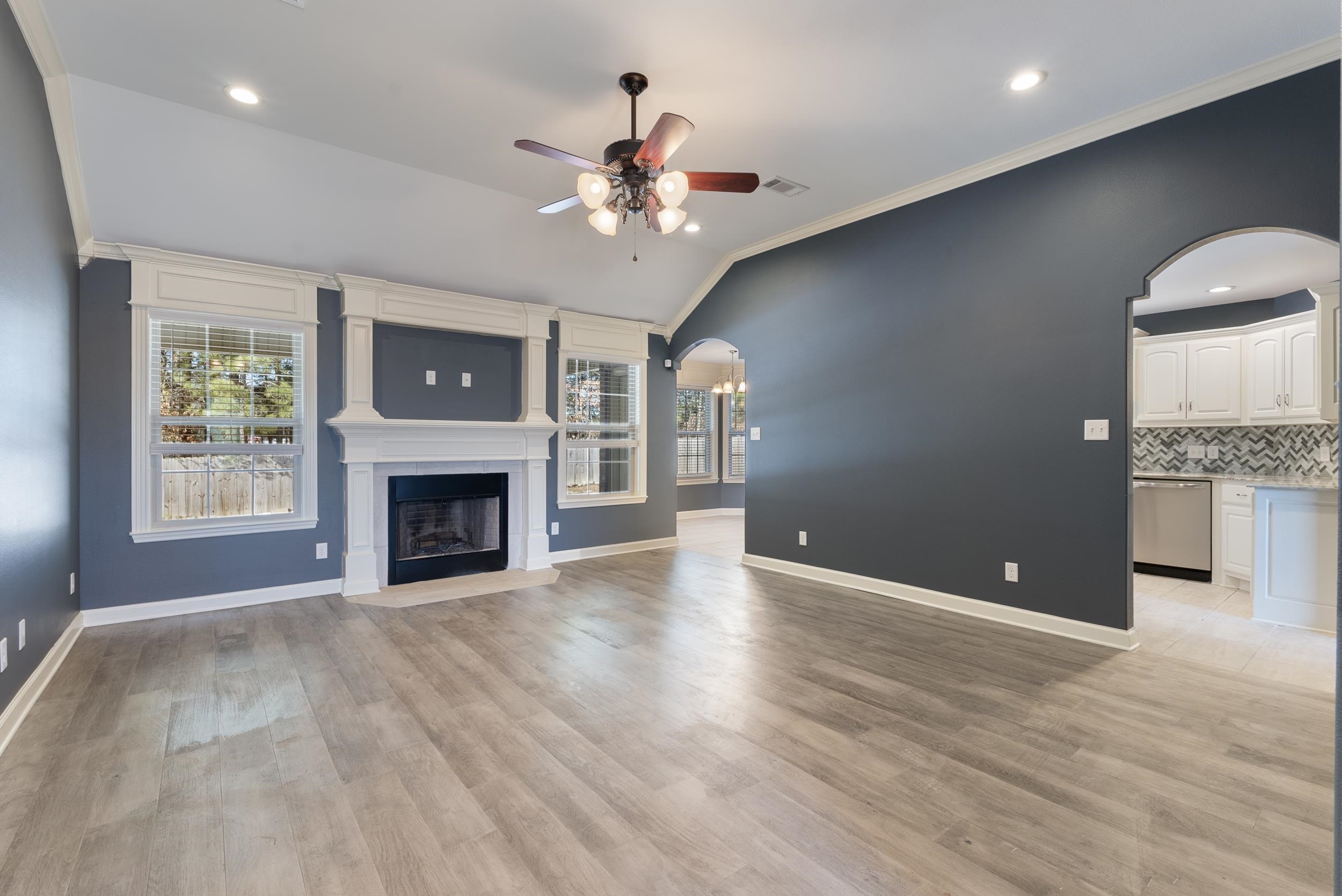 SUNSET VALLEY - Residential