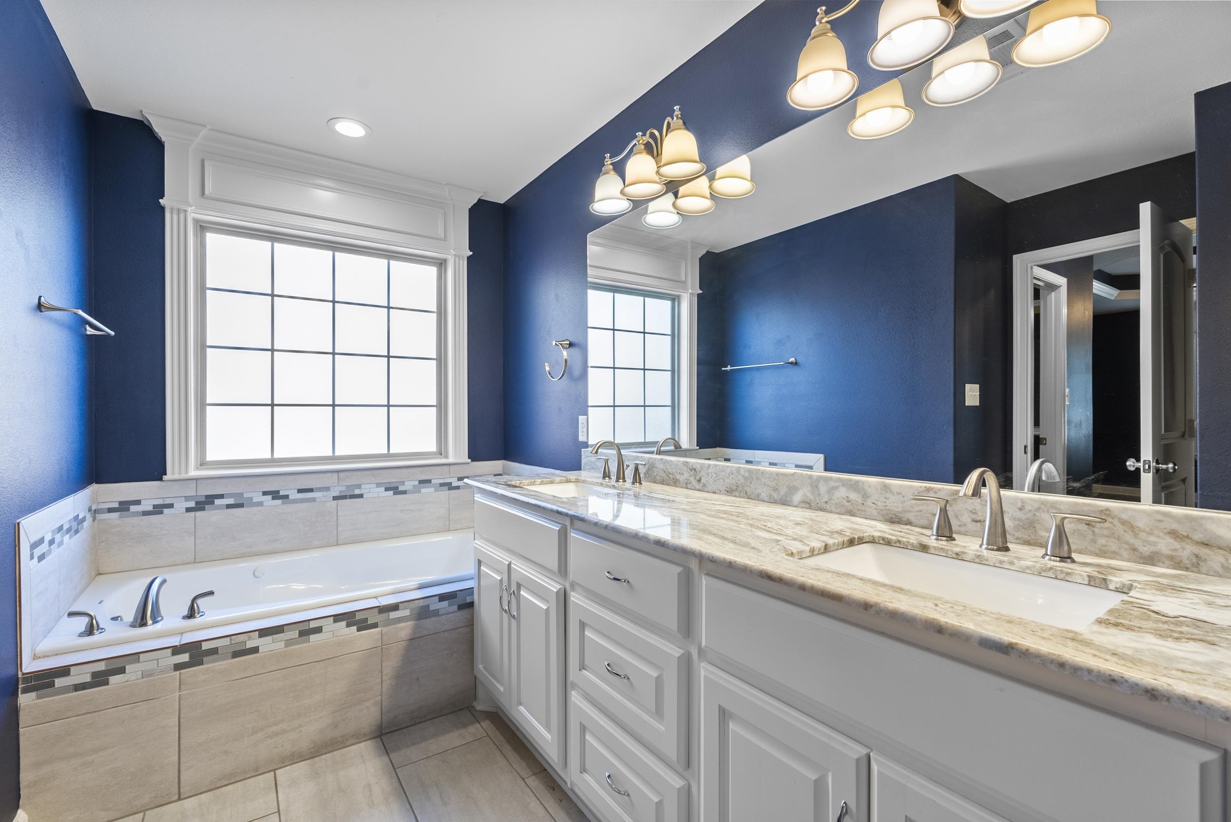 SUNSET VALLEY - Residential