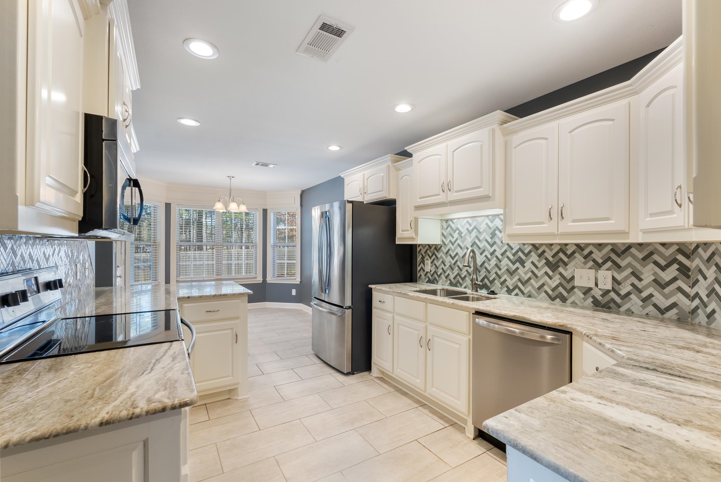 SUNSET VALLEY - Residential