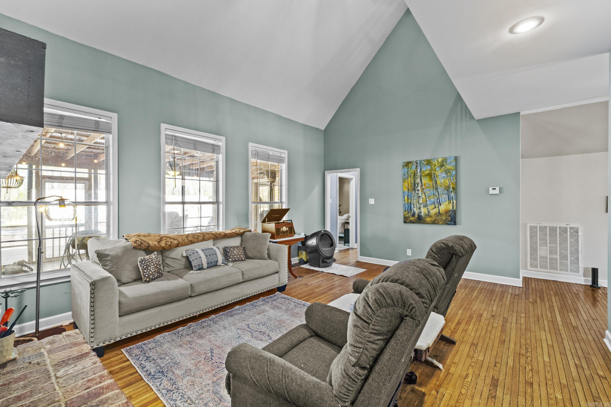 FOXWOOD J - Residential