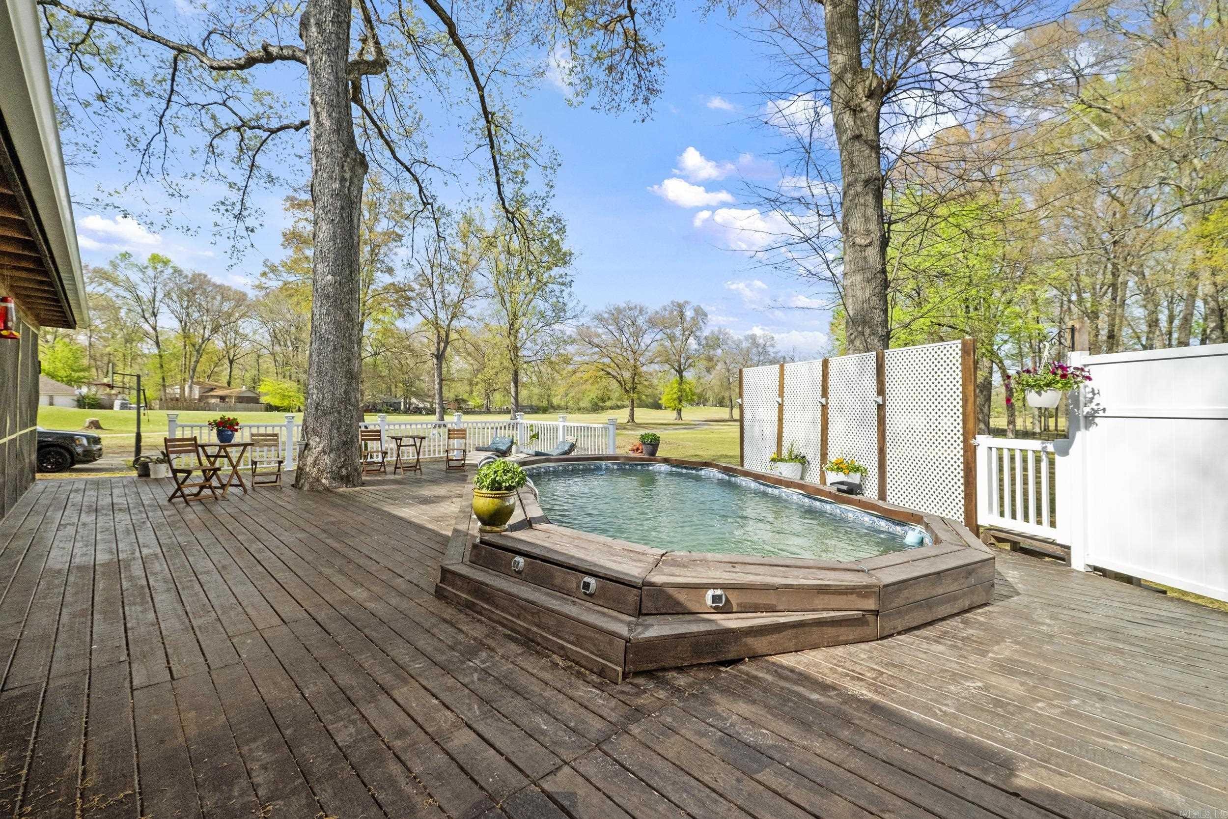 FOXWOOD J - Residential