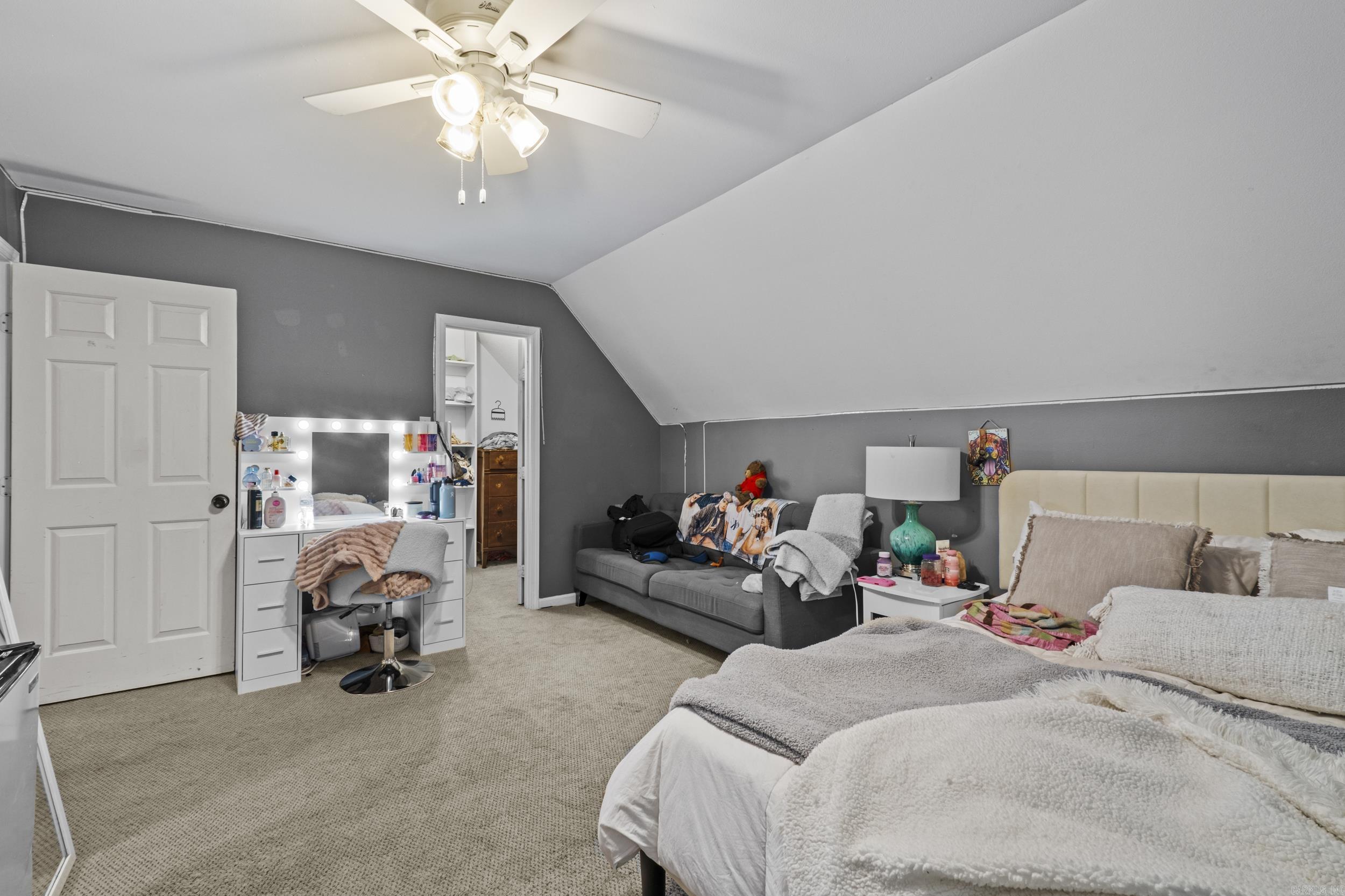 FOXWOOD J - Residential