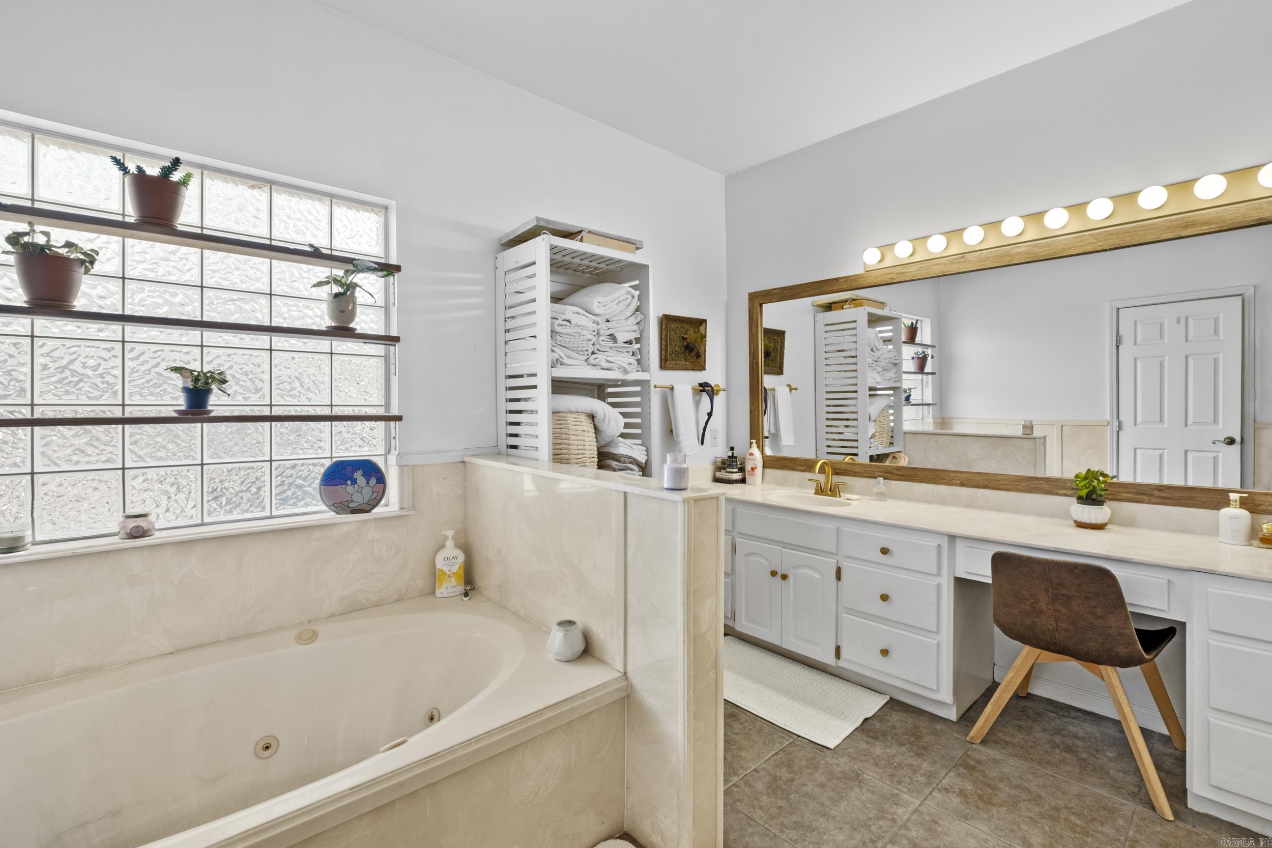 FOXWOOD J - Residential