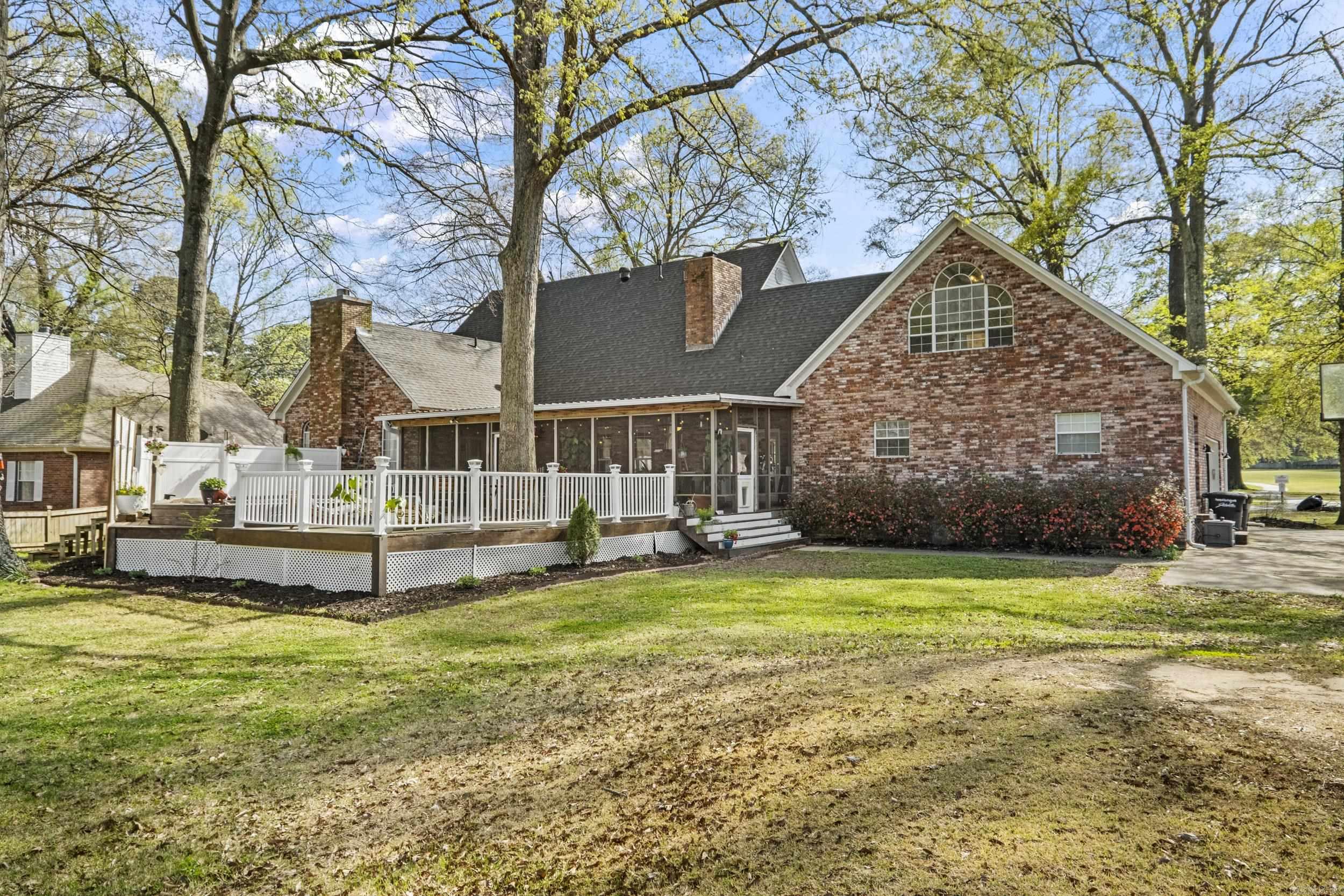 FOXWOOD J - Residential