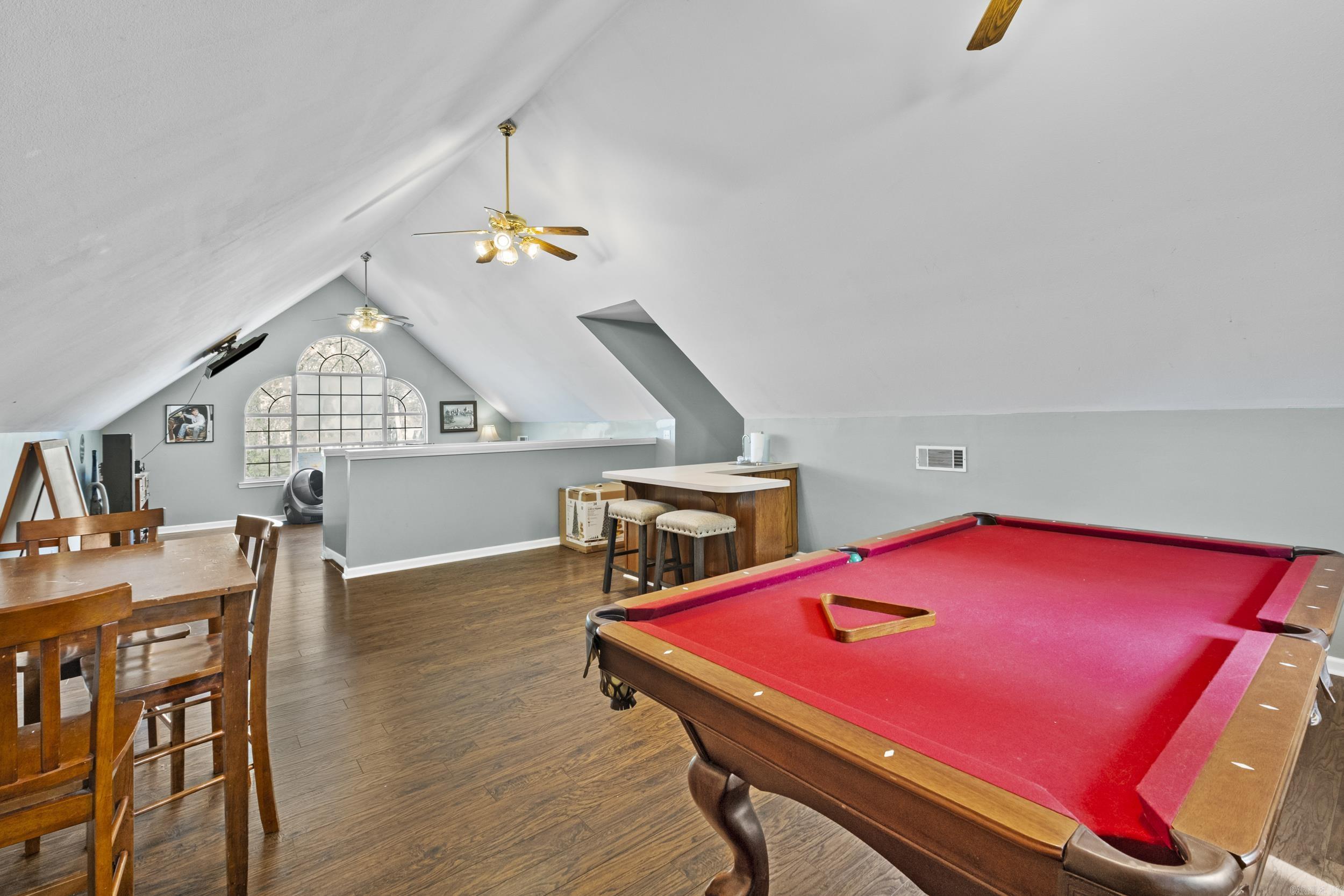 FOXWOOD J - Residential